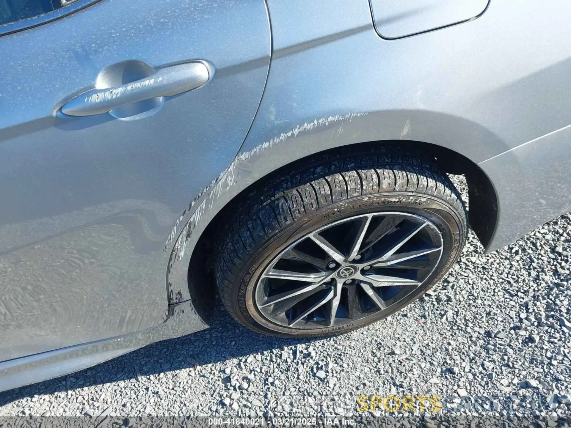 15 fotografías del automóvil dañado 4T1G11AK3PU720599 TOYOTA CAMRY 2023