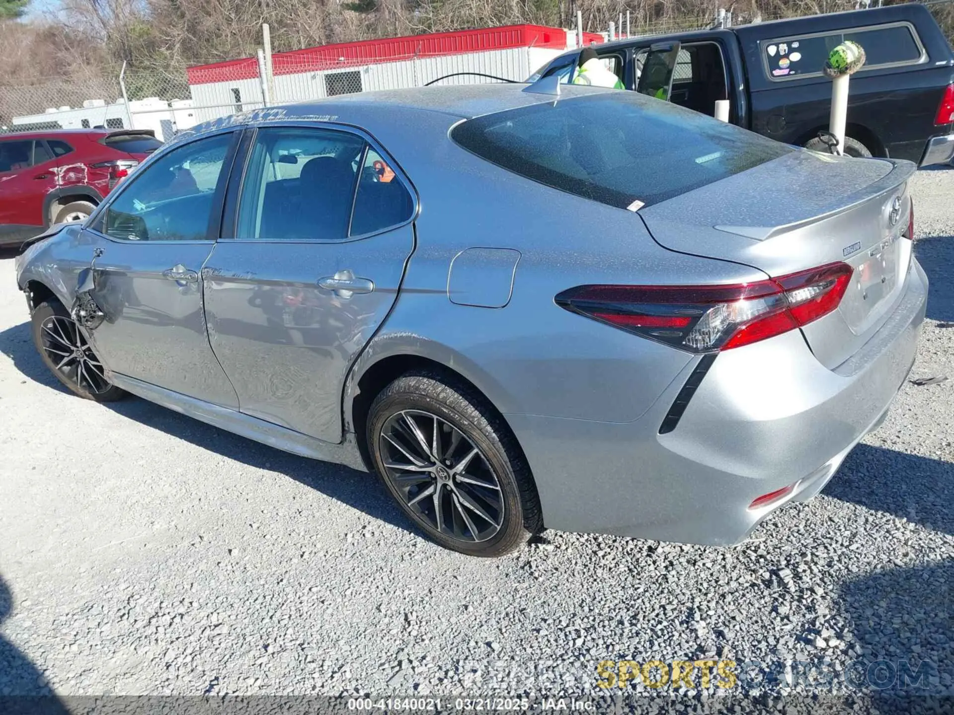 3 fotografías del automóvil dañado 4T1G11AK3PU720599 TOYOTA CAMRY 2023