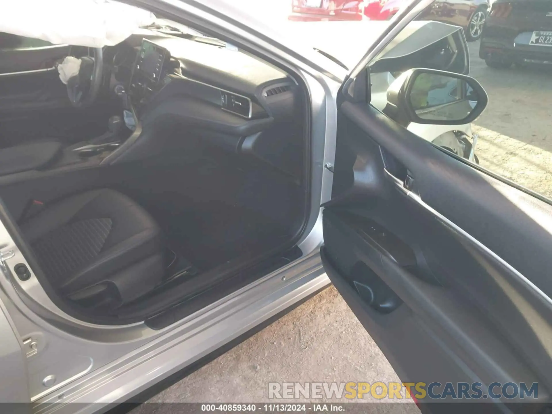 5 fotografías del automóvil dañado 4T1G11AK3PU741470 TOYOTA CAMRY 2023