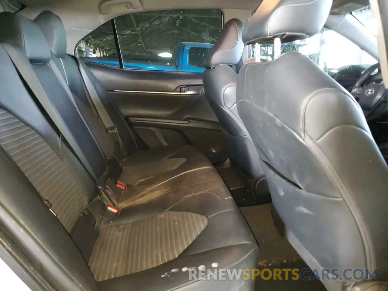 10 fotografías del automóvil dañado 4T1G11AK3PU751545 TOYOTA CAMRY 2023