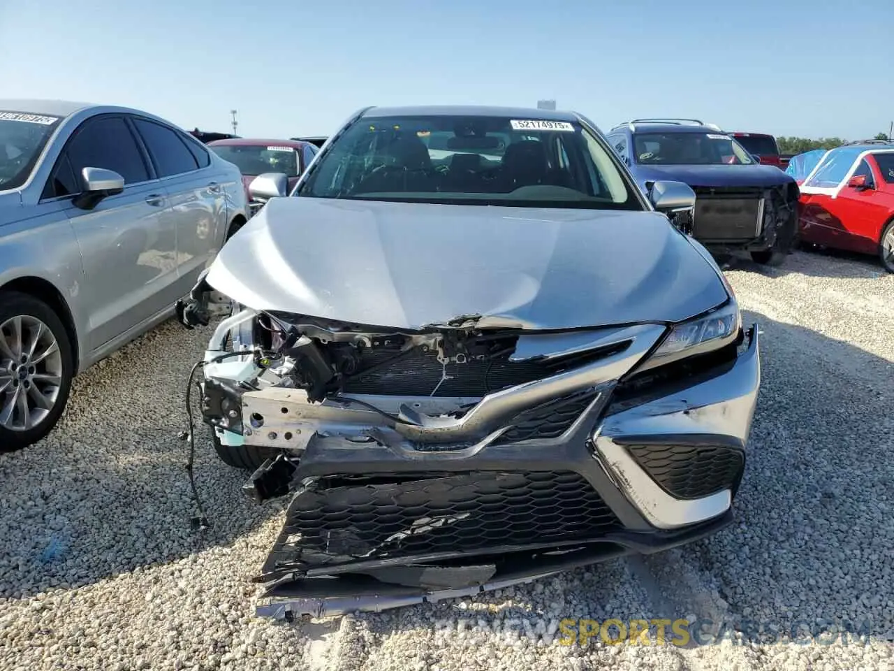 5 fotografías del automóvil dañado 4T1G11AK3PU758513 TOYOTA CAMRY 2023