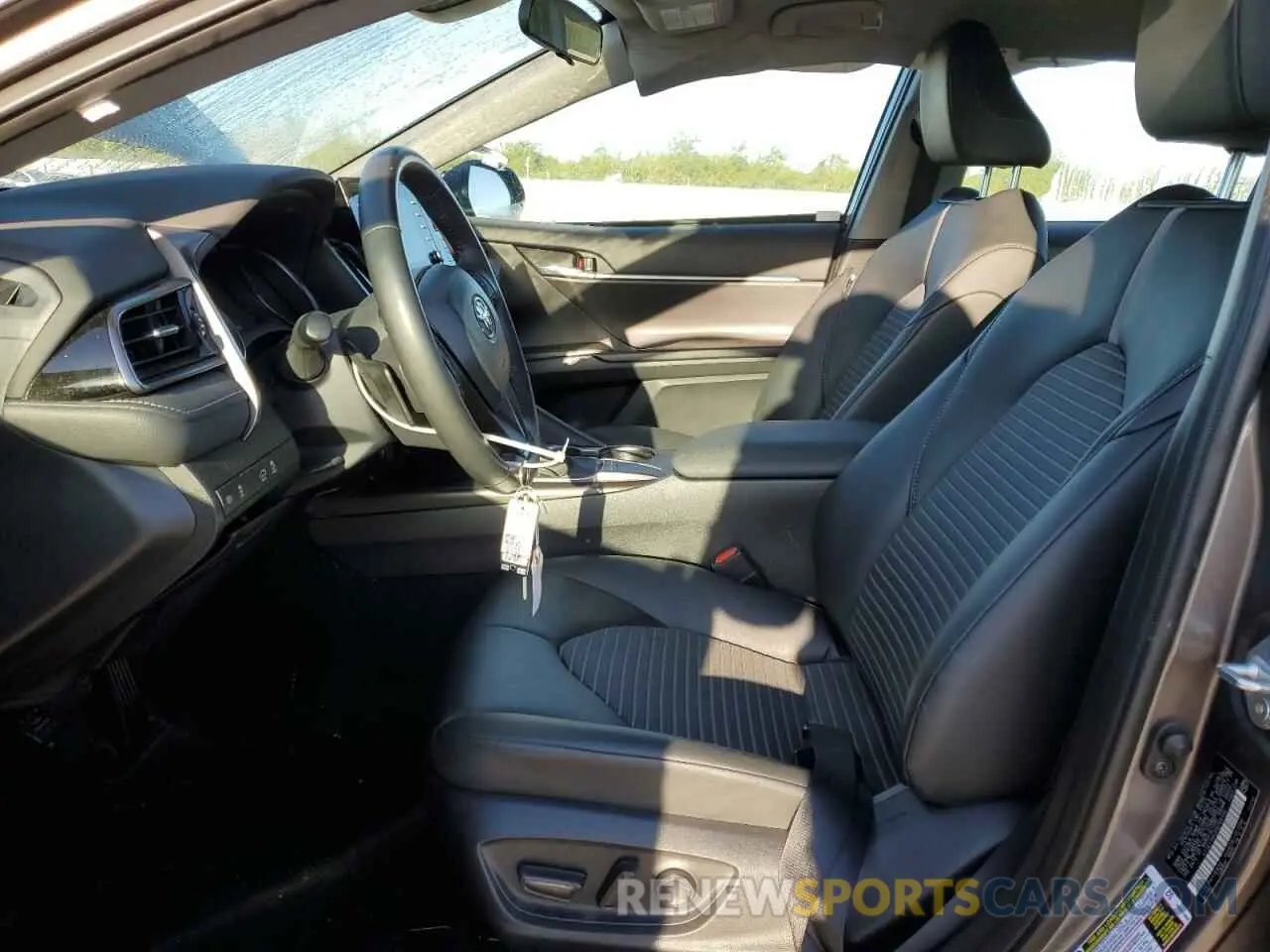 7 fotografías del automóvil dañado 4T1G11AK3PU769155 TOYOTA CAMRY 2023