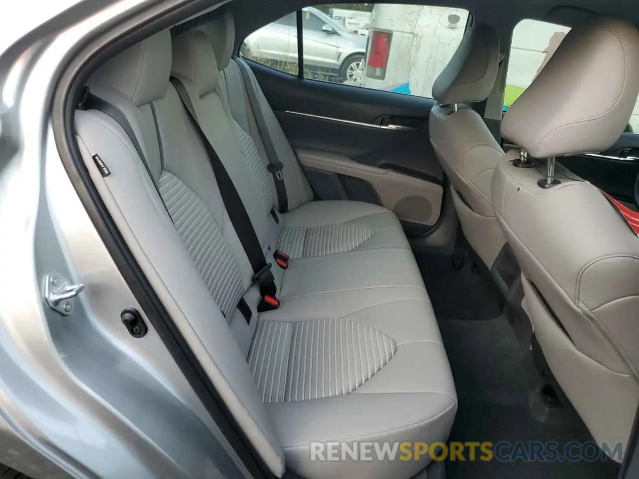 10 fotografías del automóvil dañado 4T1G11AK3PU780544 TOYOTA CAMRY 2023
