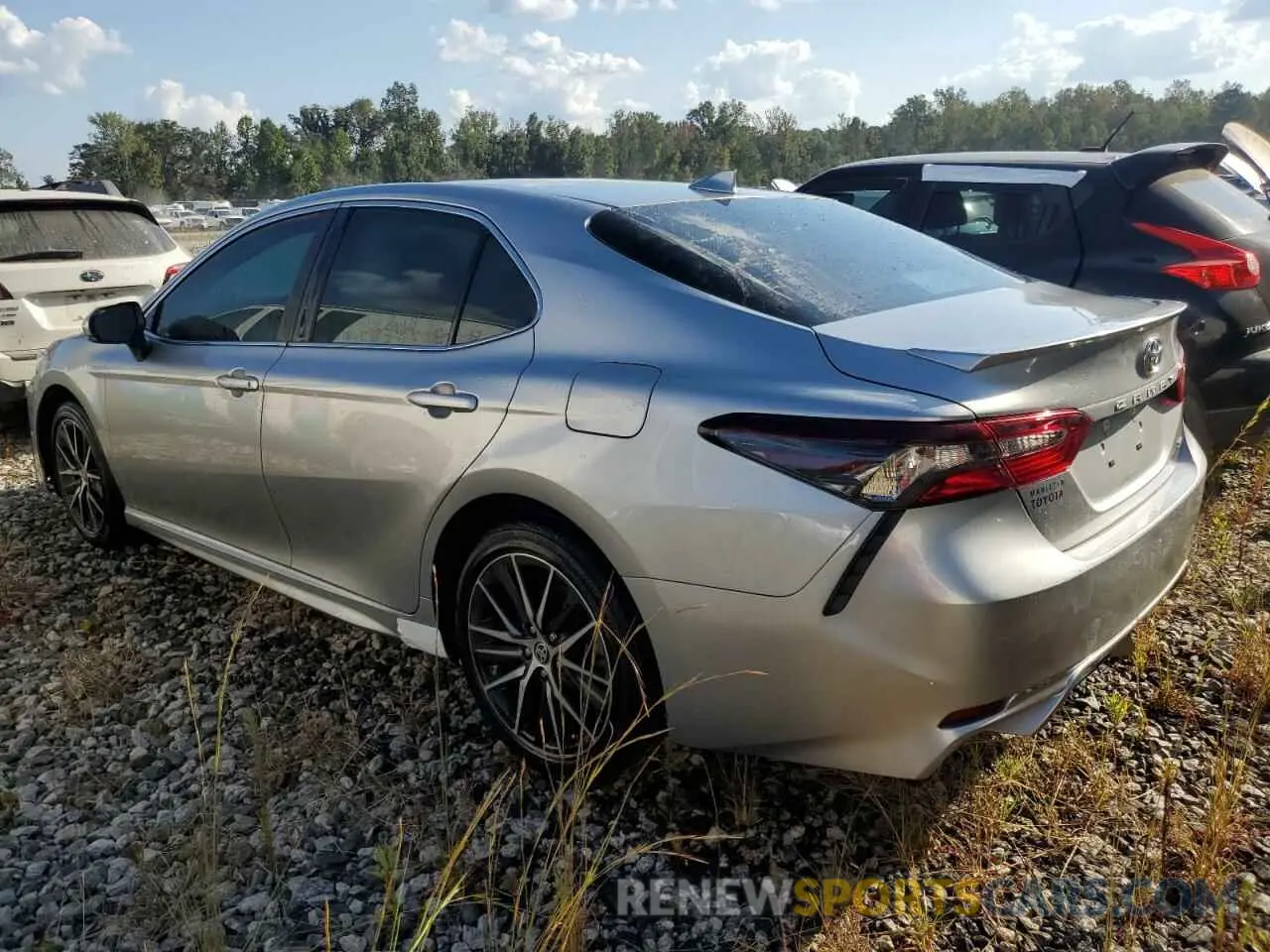 2 fotografías del automóvil dañado 4T1G11AK3PU780544 TOYOTA CAMRY 2023
