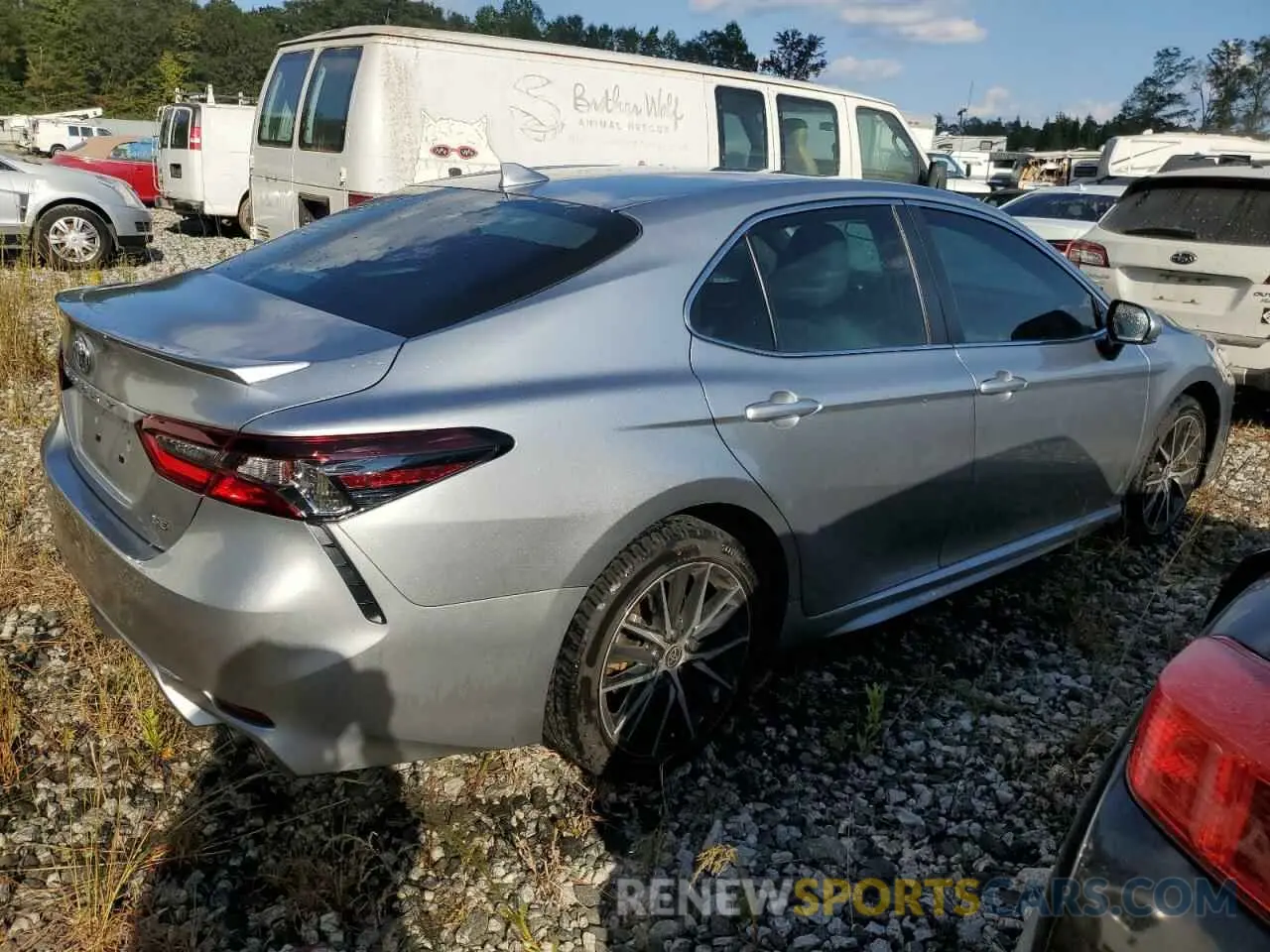 3 fotografías del automóvil dañado 4T1G11AK3PU780544 TOYOTA CAMRY 2023
