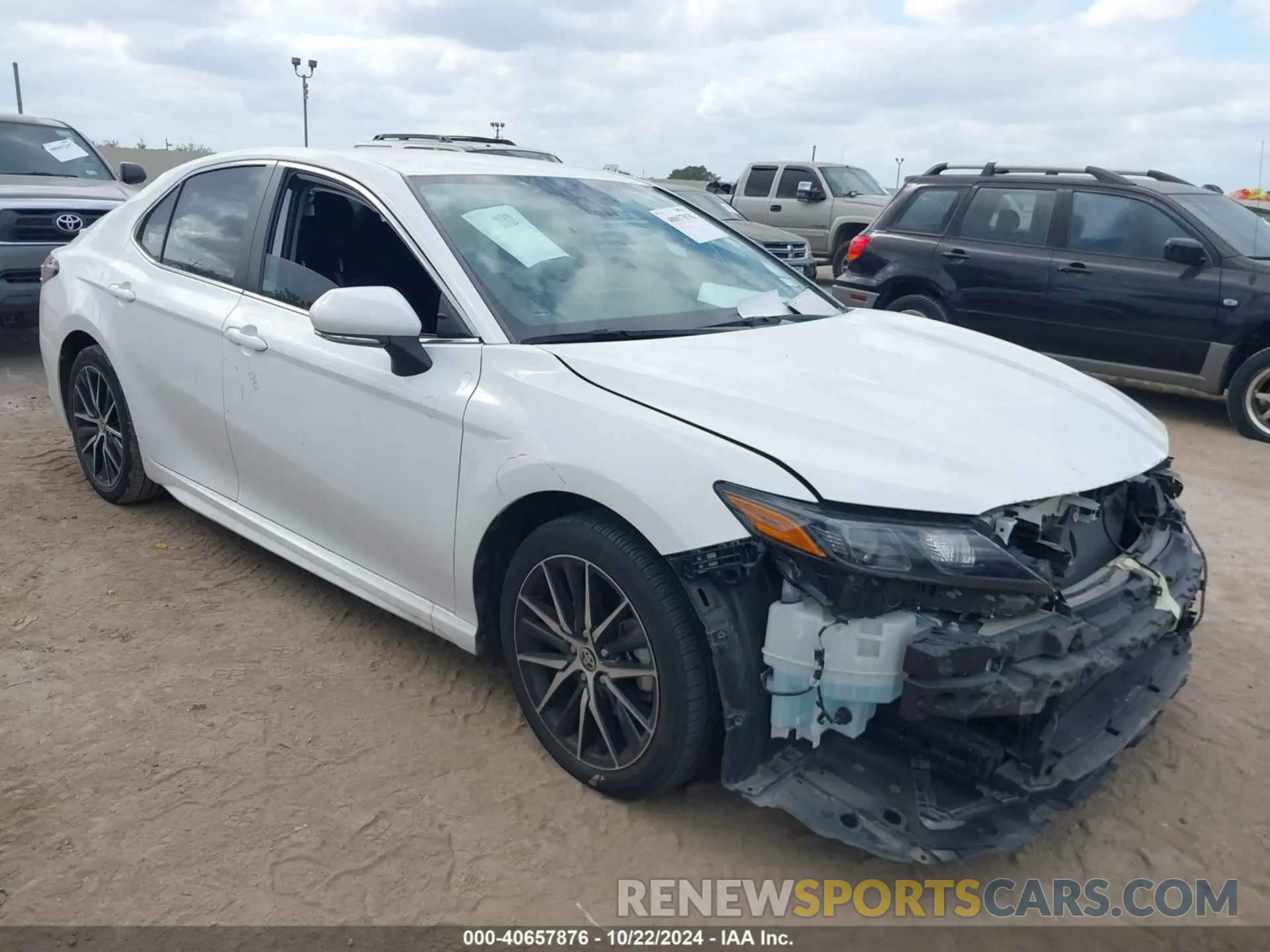 1 fotografías del automóvil dañado 4T1G11AK3PU818242 TOYOTA CAMRY 2023