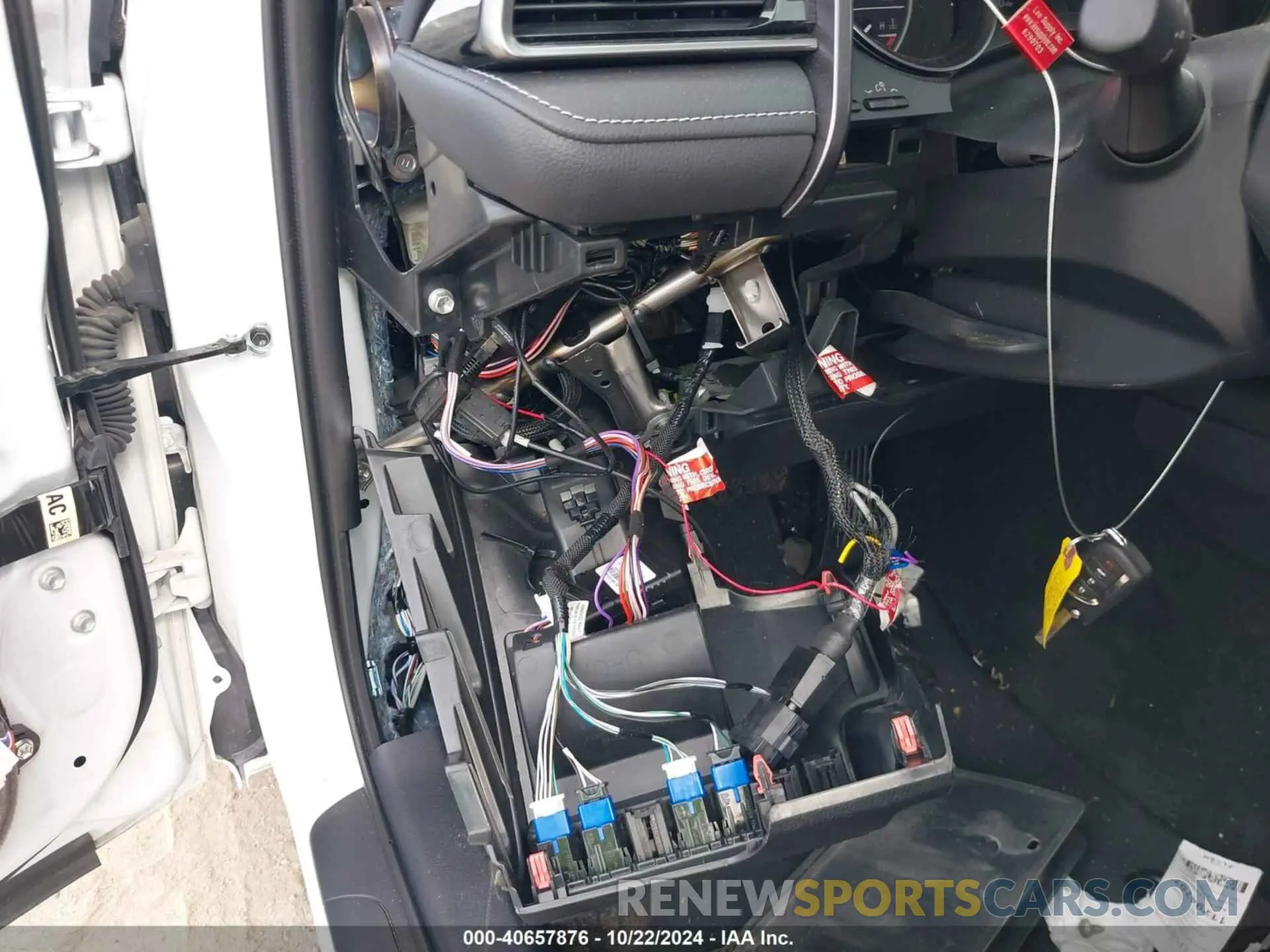 19 fotografías del automóvil dañado 4T1G11AK3PU818242 TOYOTA CAMRY 2023