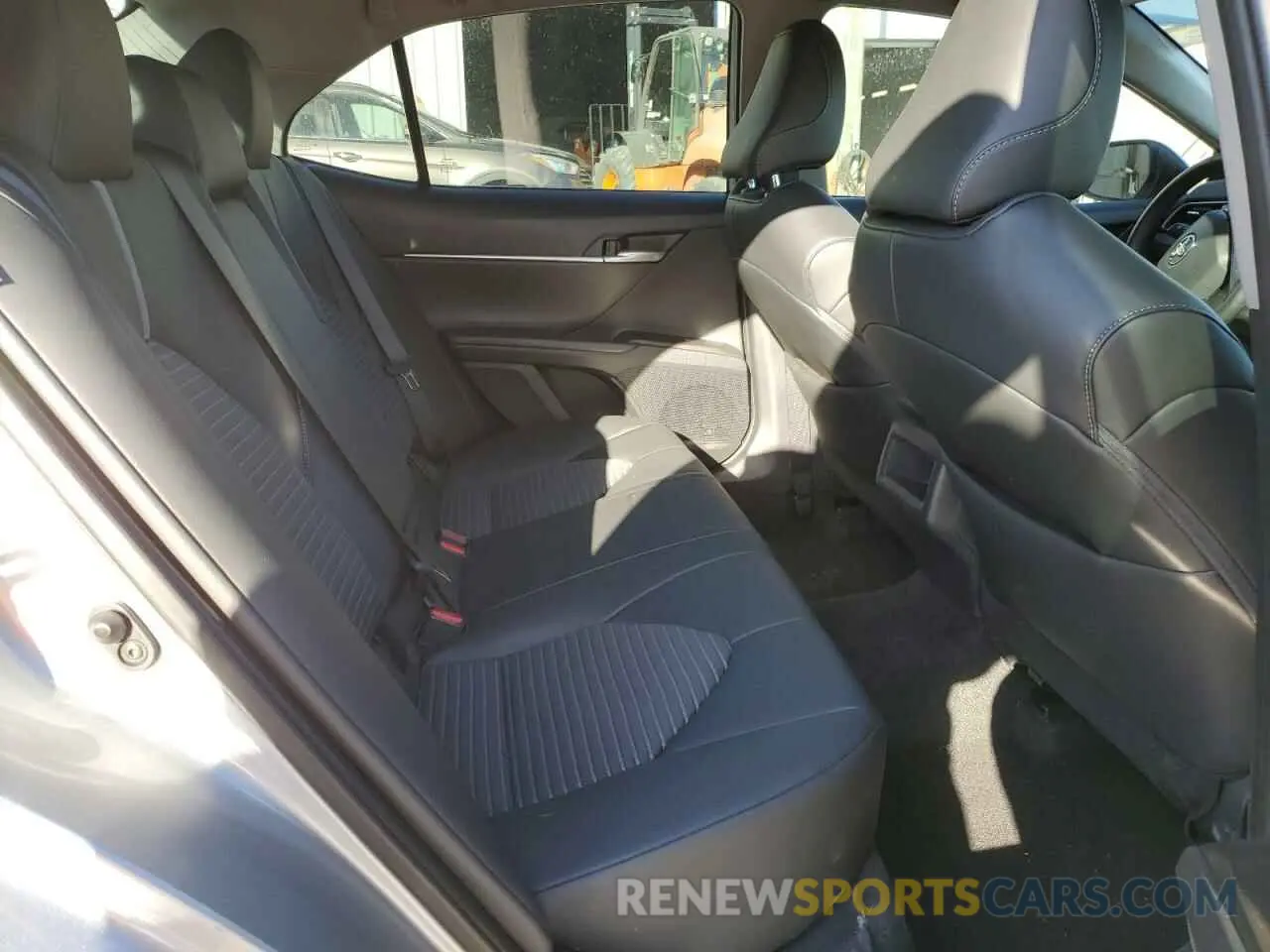 10 fotografías del automóvil dañado 4T1G11AK3PU821299 TOYOTA CAMRY 2023