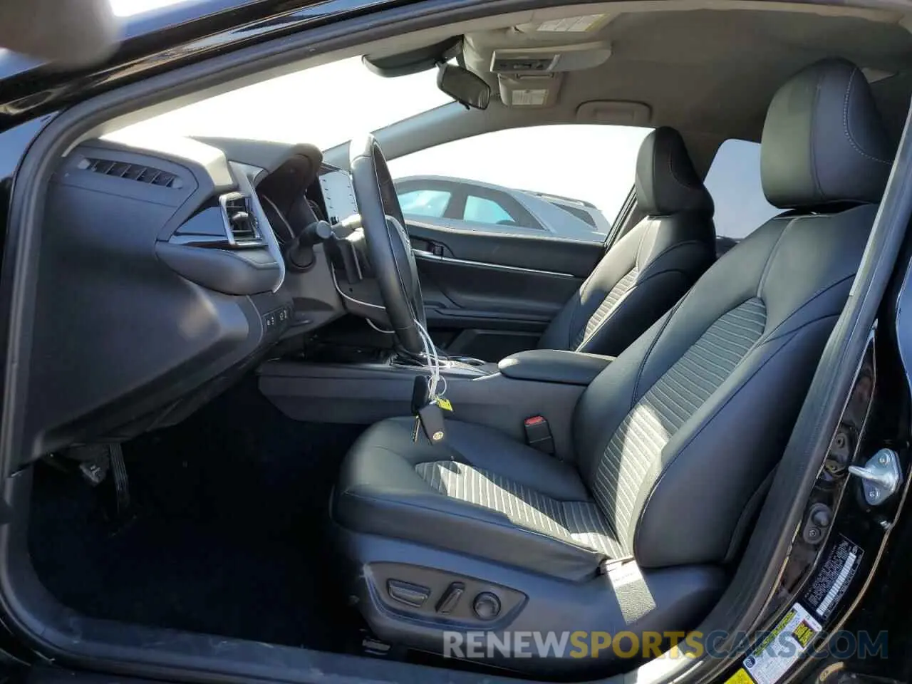 7 fotografías del automóvil dañado 4T1G11AK3PU827426 TOYOTA CAMRY 2023