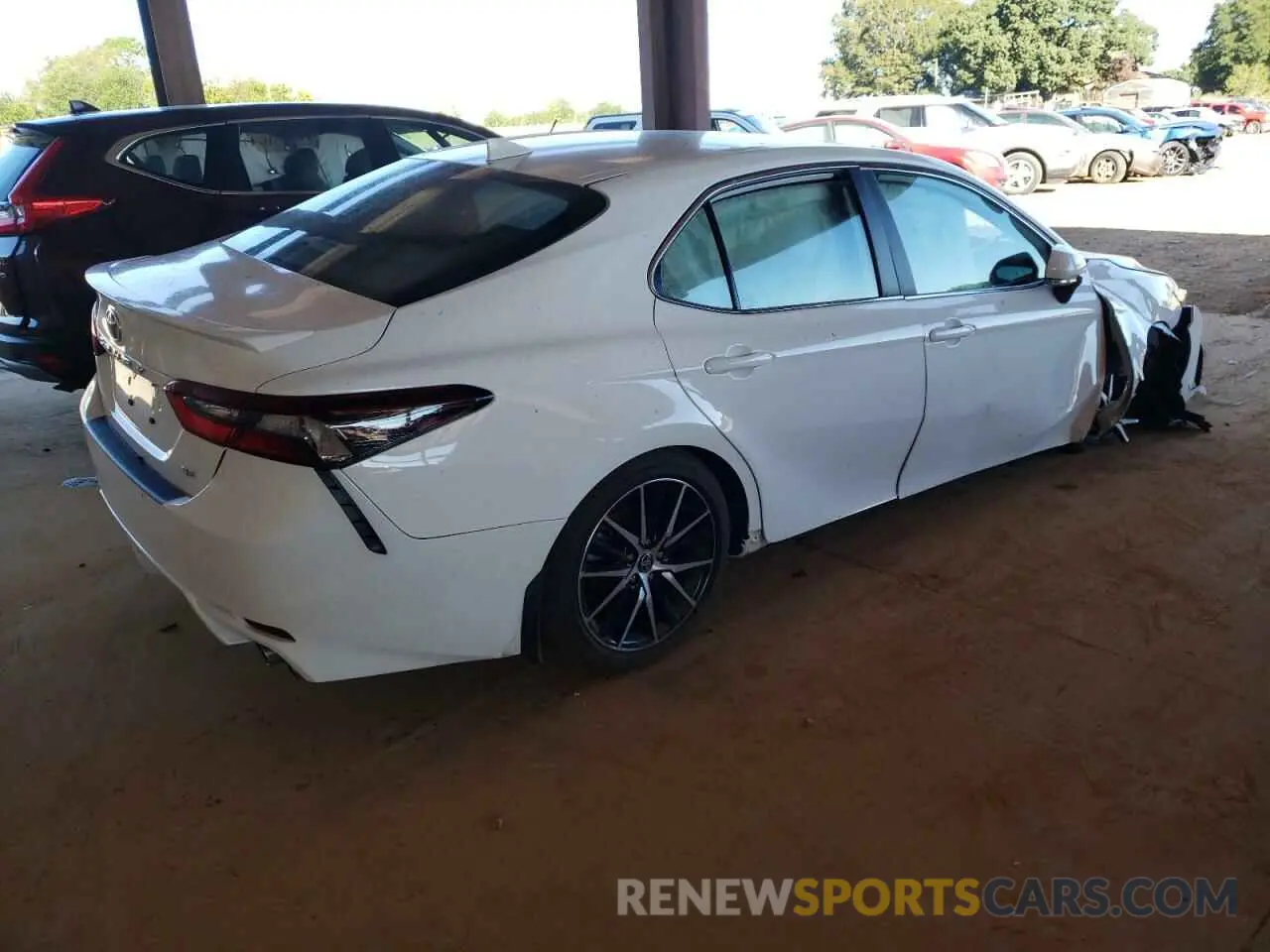 4 fotografías del automóvil dañado 4T1G11AK4PU079334 TOYOTA CAMRY 2023