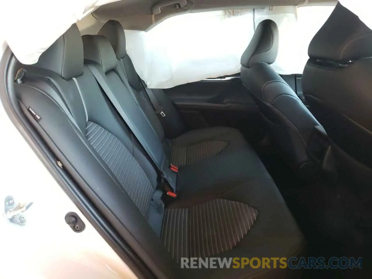 6 fotografías del automóvil dañado 4T1G11AK4PU079334 TOYOTA CAMRY 2023