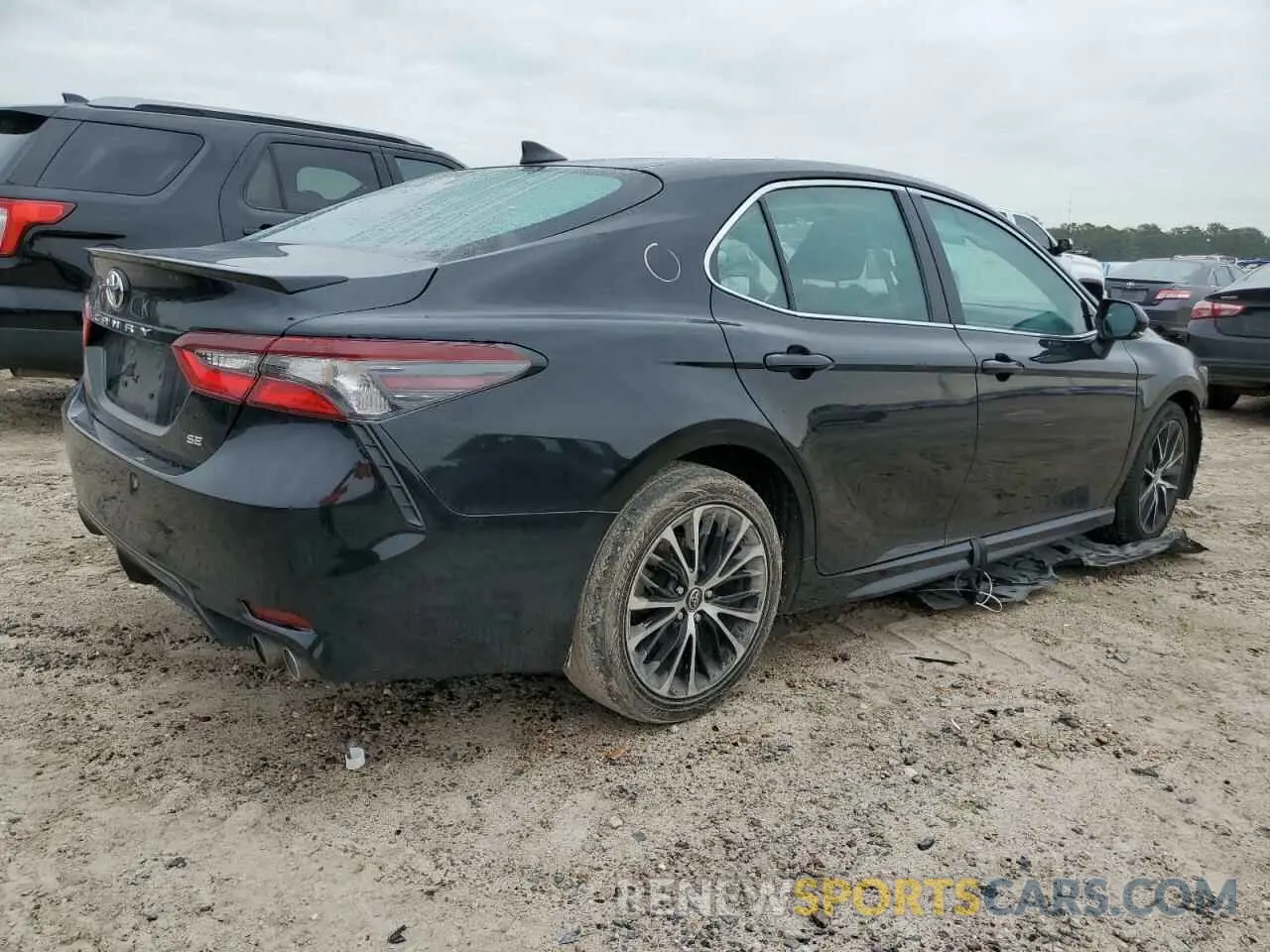 3 fotografías del automóvil dañado 4T1G11AK4PU117113 TOYOTA CAMRY 2023