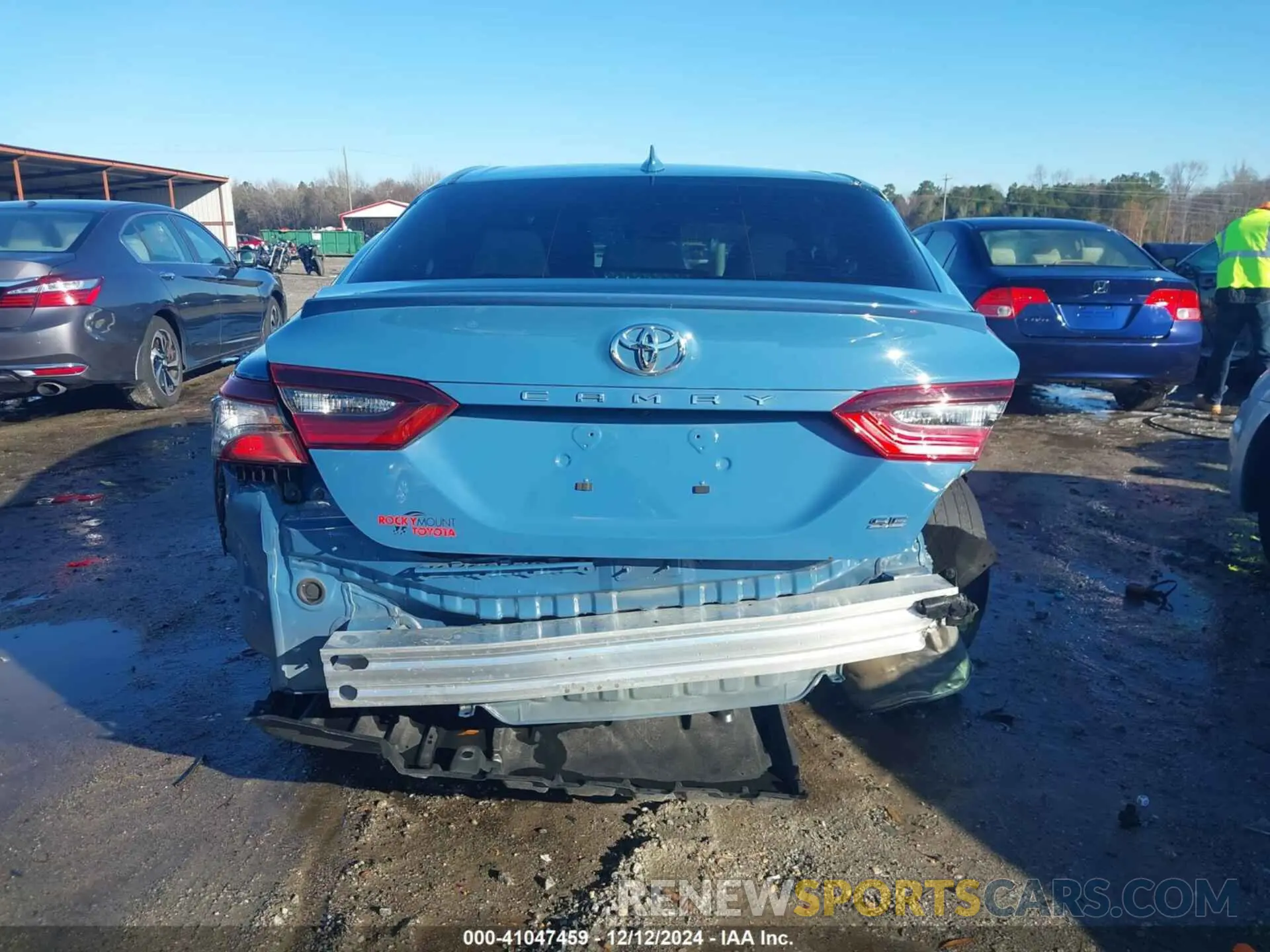 16 fotografías del automóvil dañado 4T1G11AK4PU134705 TOYOTA CAMRY 2023