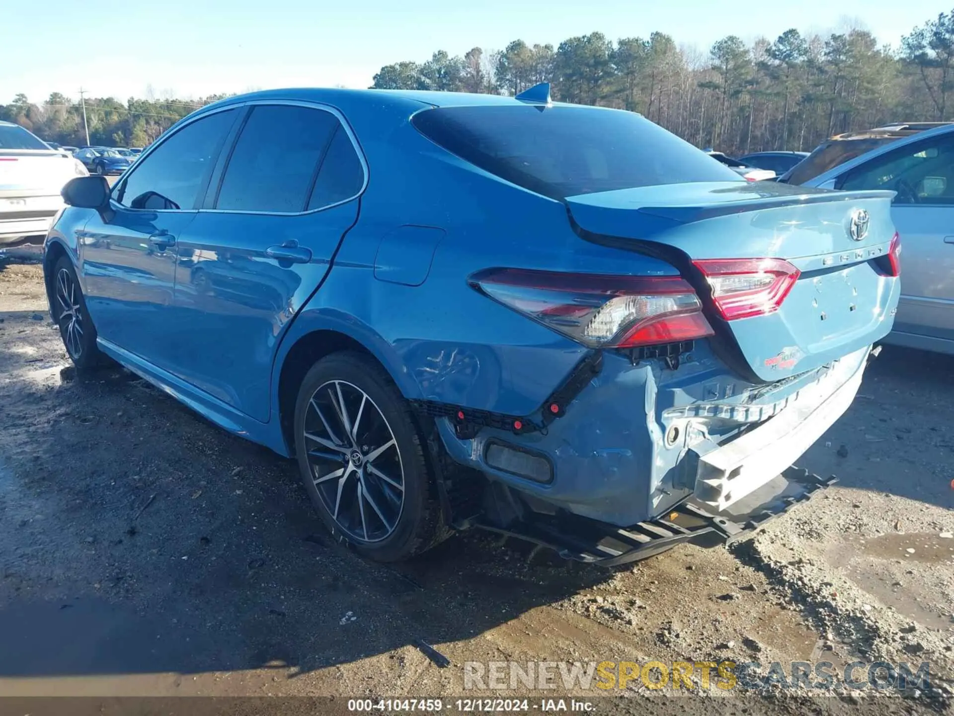 3 fotografías del automóvil dañado 4T1G11AK4PU134705 TOYOTA CAMRY 2023