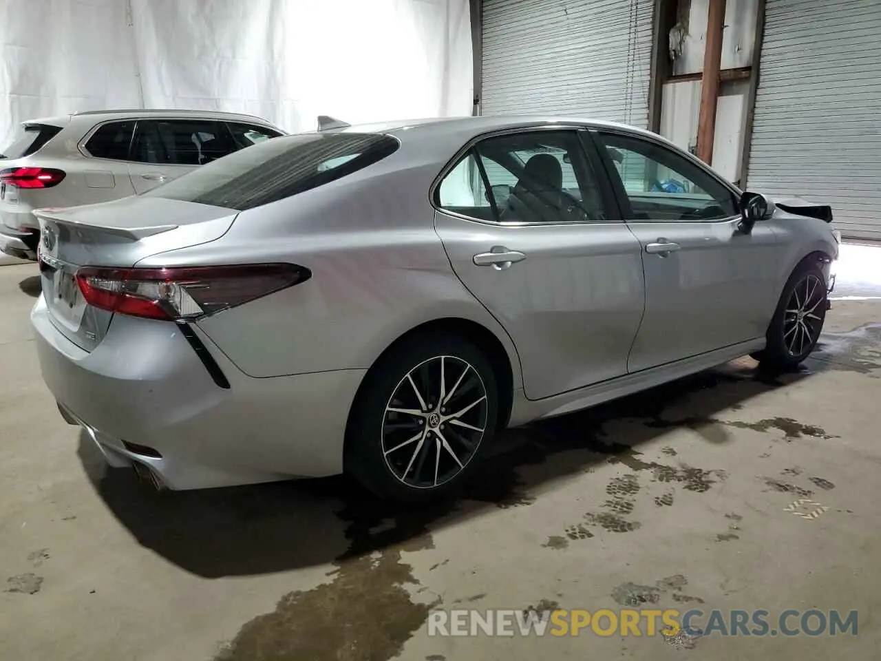 3 fotografías del automóvil dañado 4T1G11AK4PU164139 TOYOTA CAMRY 2023