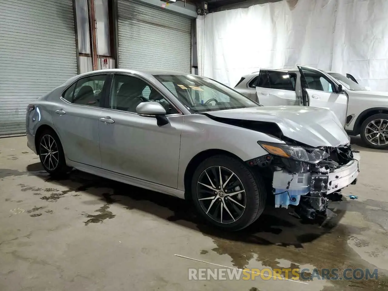 4 fotografías del automóvil dañado 4T1G11AK4PU164139 TOYOTA CAMRY 2023