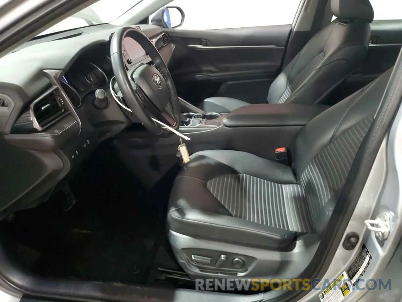 7 fotografías del automóvil dañado 4T1G11AK4PU164139 TOYOTA CAMRY 2023