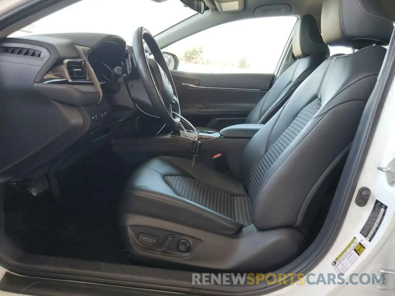 7 fotografías del automóvil dañado 4T1G11AK4PU725696 TOYOTA CAMRY 2023
