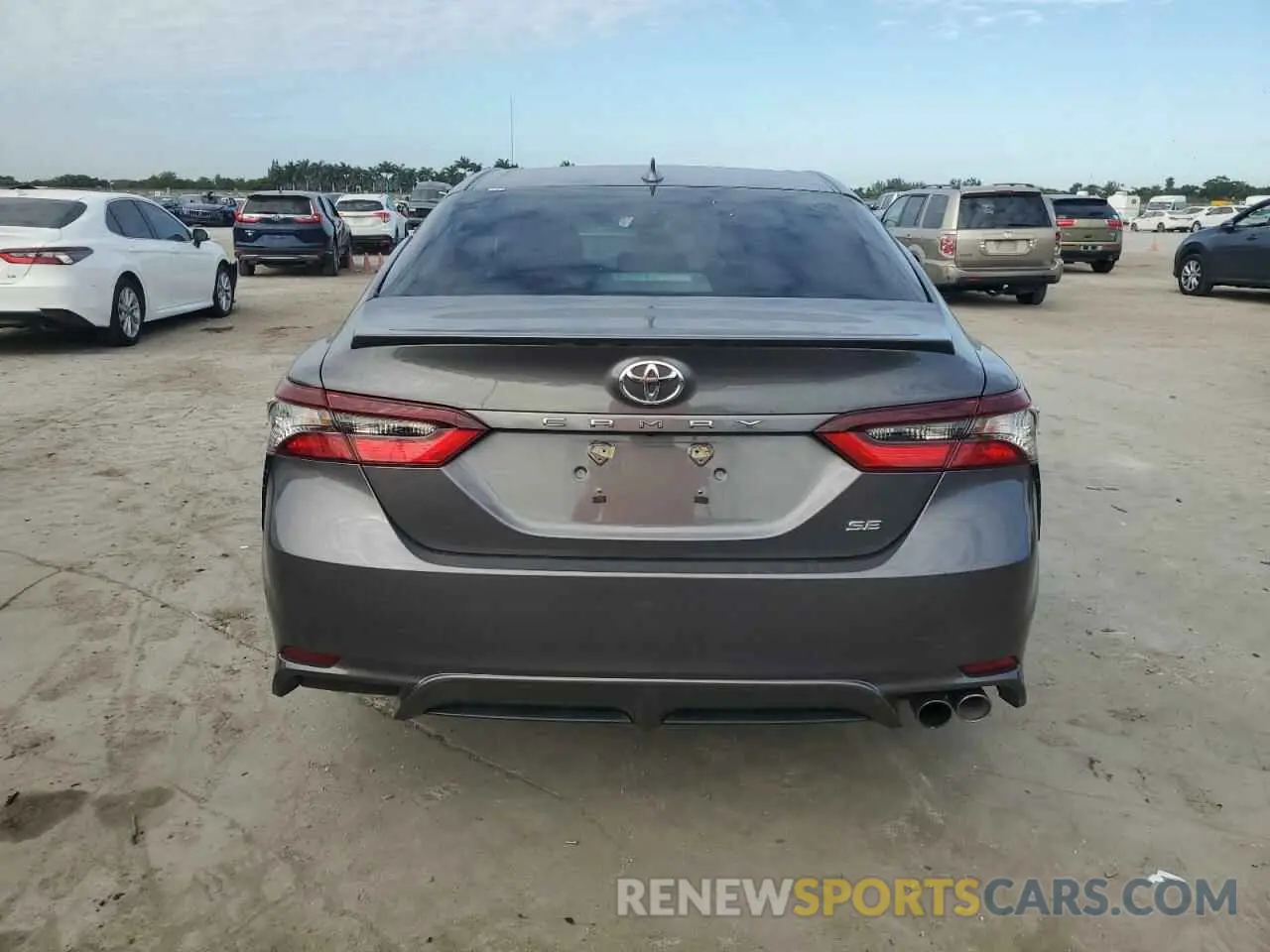 6 fotografías del automóvil dañado 4T1G11AK4PU732969 TOYOTA CAMRY 2023