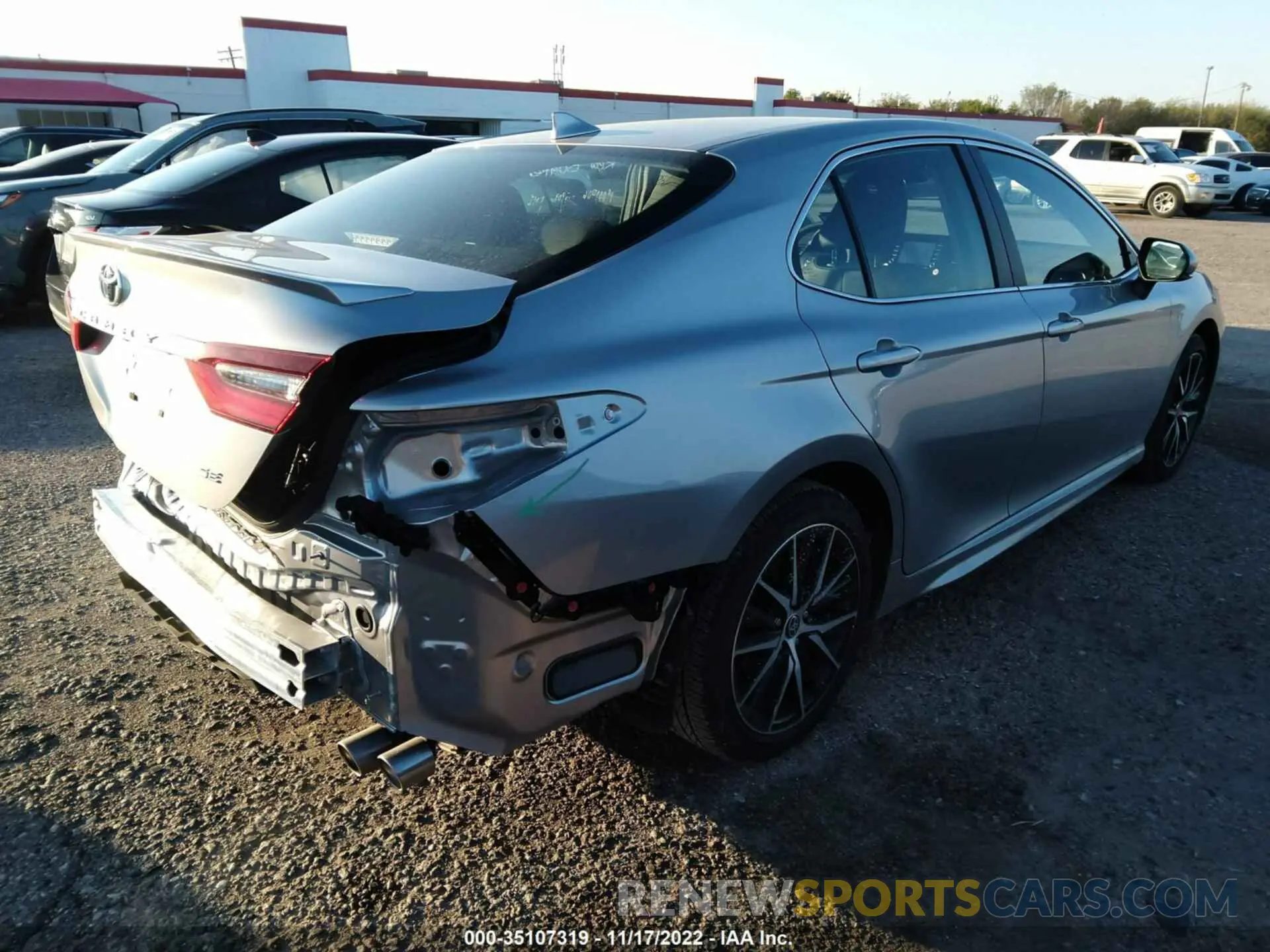 4 fotografías del automóvil dañado 4T1G11AK4PU736536 TOYOTA CAMRY 2023