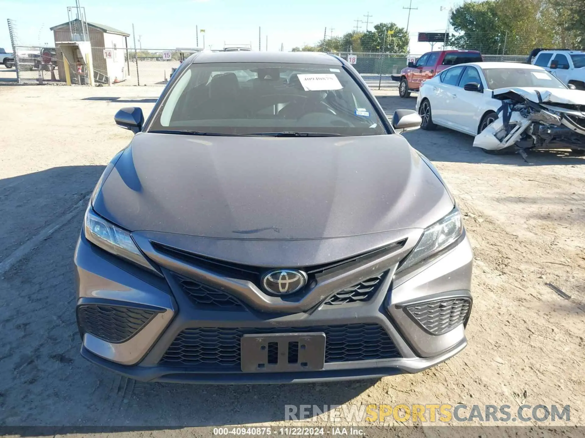 12 fotografías del automóvil dañado 4T1G11AK4PU738495 TOYOTA CAMRY 2023