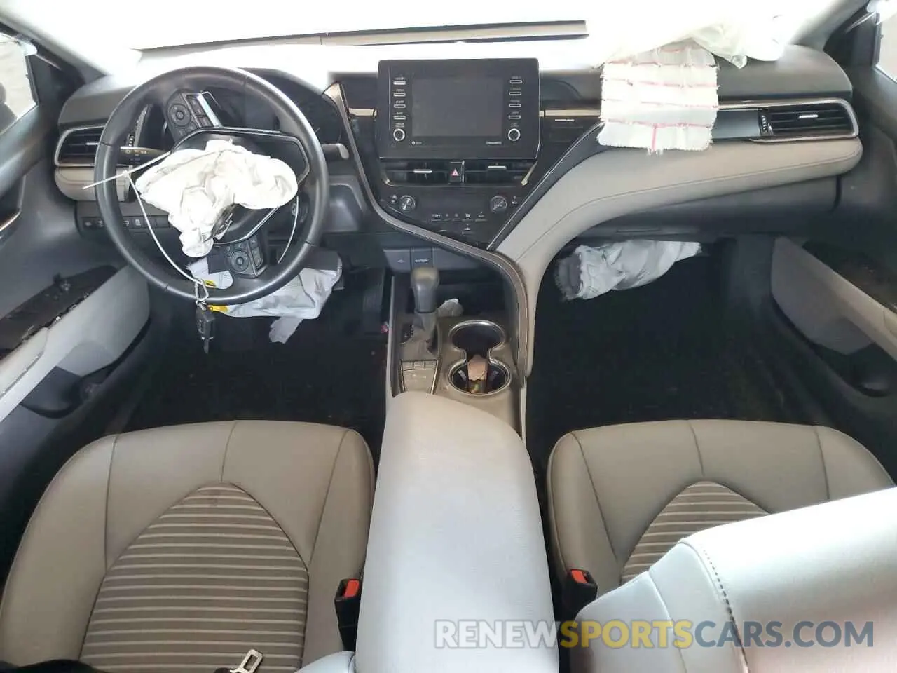 8 fotografías del automóvil dañado 4T1G11AK4PU744023 TOYOTA CAMRY 2023