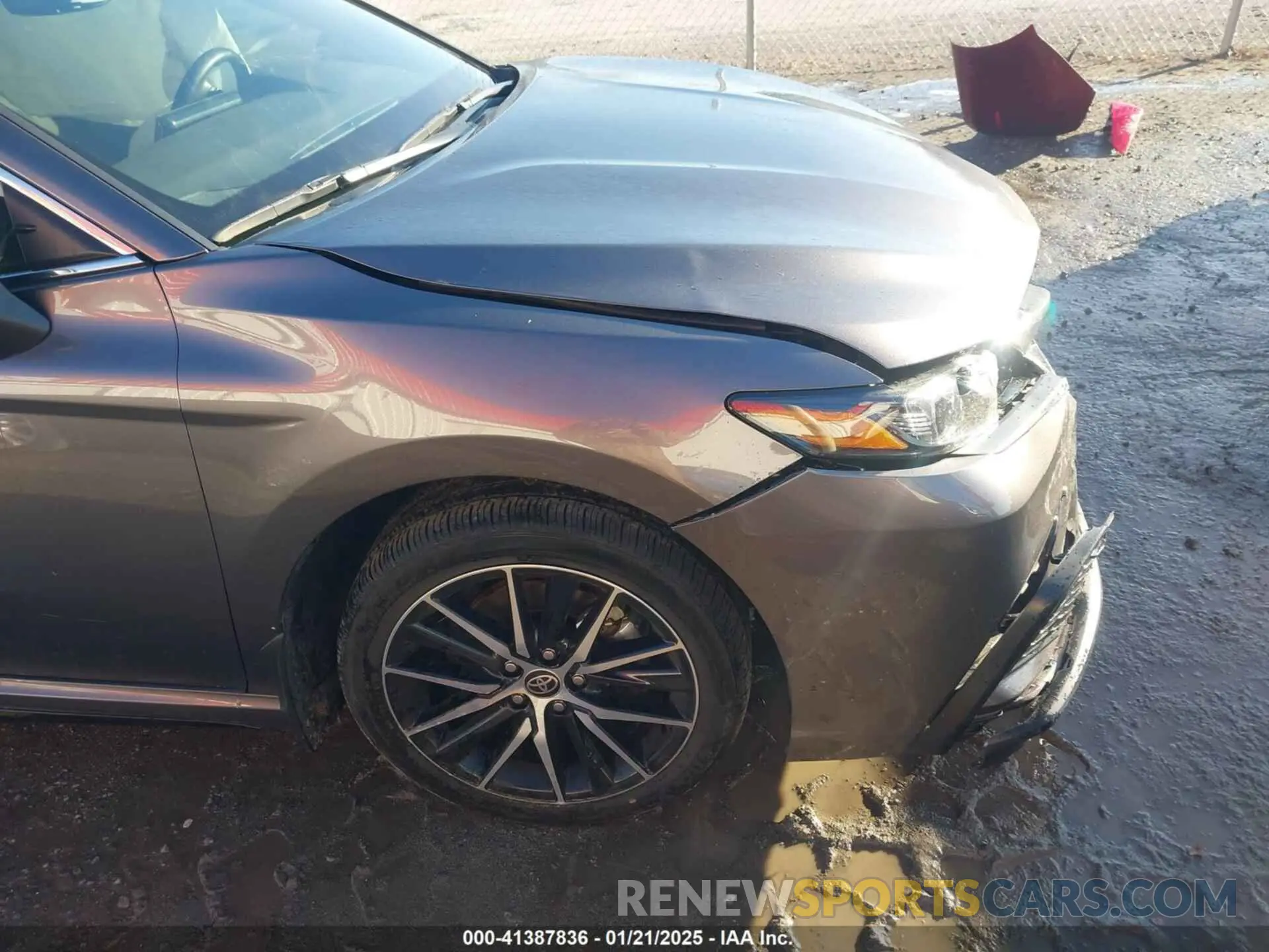 18 fotografías del automóvil dañado 4T1G11AK4PU752297 TOYOTA CAMRY 2023