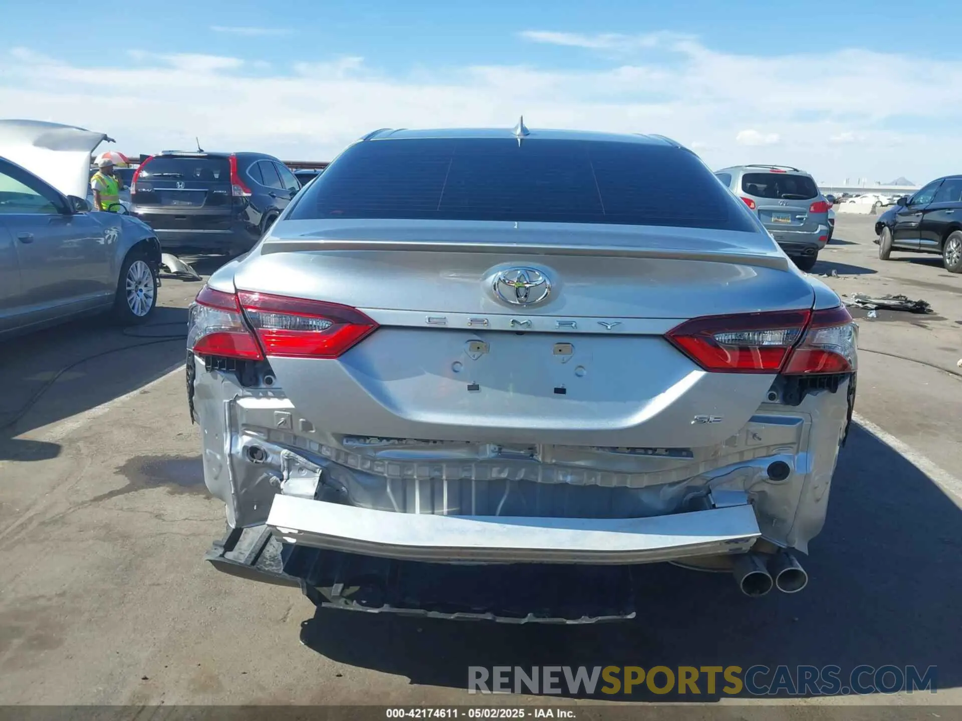 16 fotografías del automóvil dañado 4T1G11AK4PU781248 TOYOTA CAMRY 2023