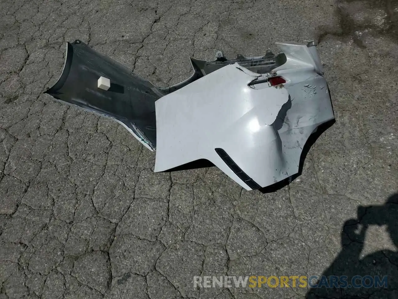 12 fotografías del automóvil dañado 4T1G11AK5PU131571 TOYOTA CAMRY 2023