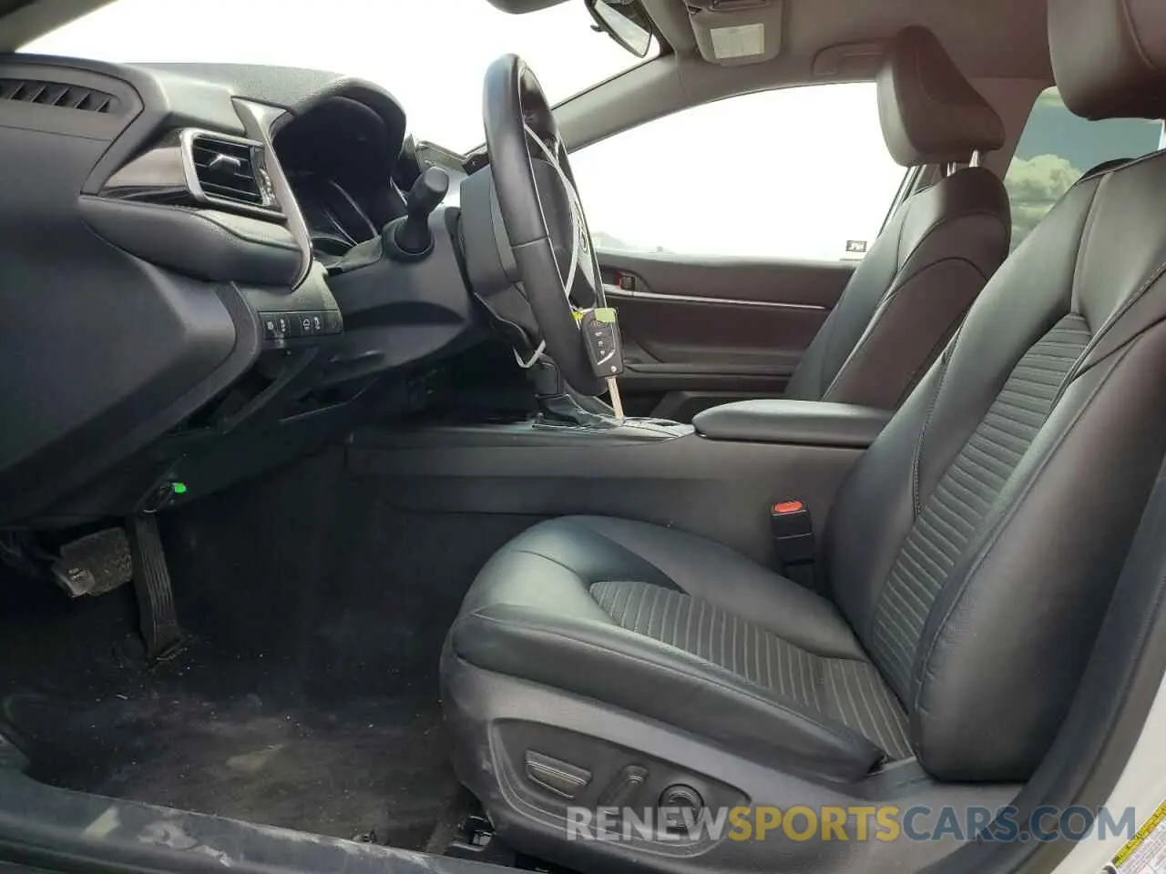 7 fotografías del automóvil dañado 4T1G11AK5PU131571 TOYOTA CAMRY 2023