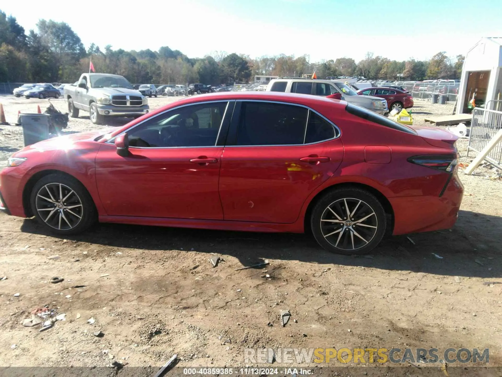 14 fotografías del automóvil dañado 4T1G11AK5PU135541 TOYOTA CAMRY 2023