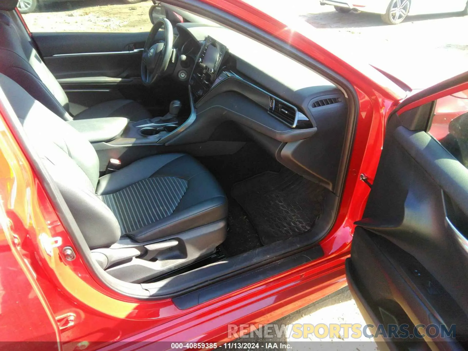 5 fotografías del automóvil dañado 4T1G11AK5PU135541 TOYOTA CAMRY 2023
