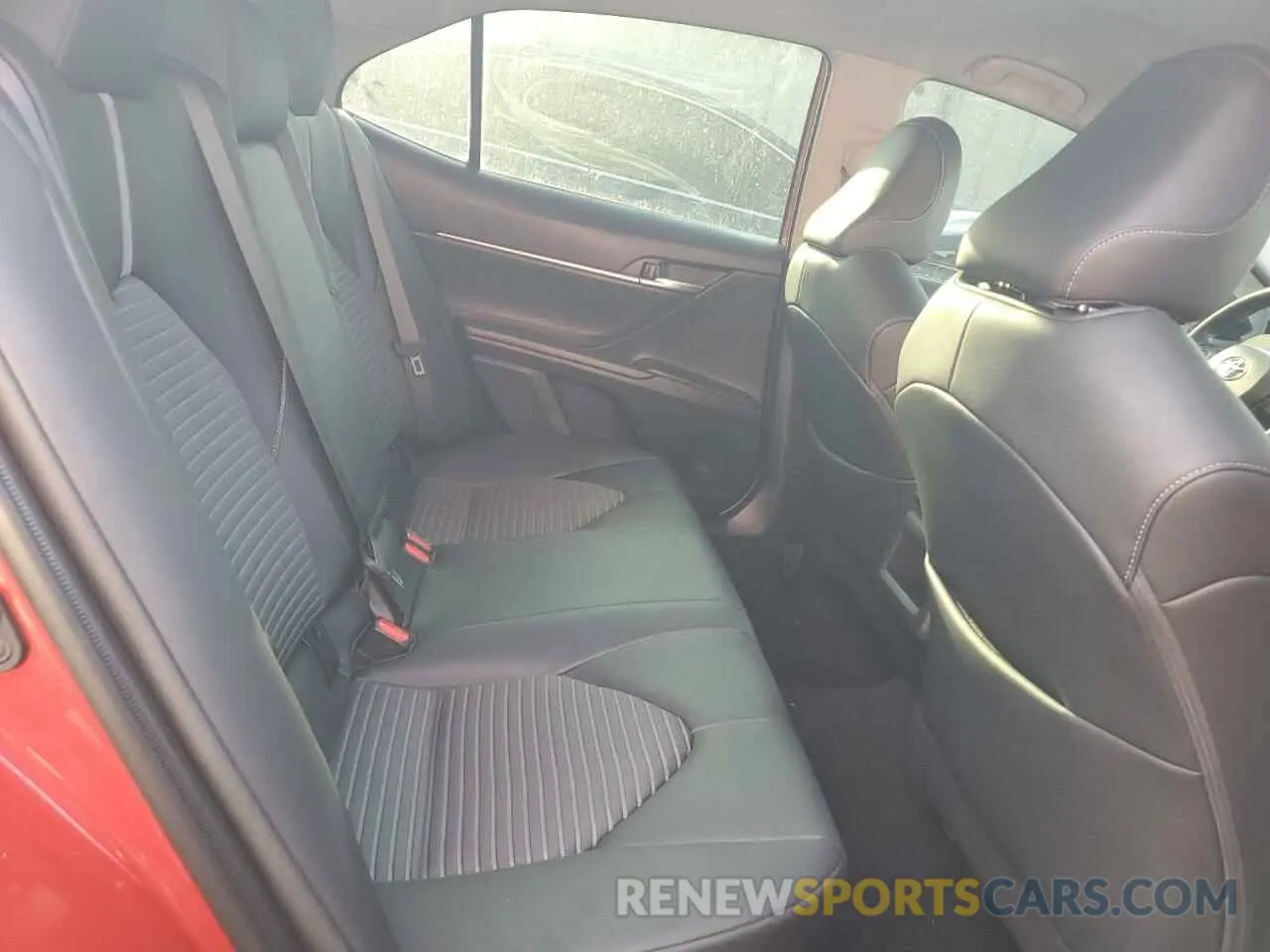 10 fotografías del automóvil dañado 4T1G11AK5PU136012 TOYOTA CAMRY 2023