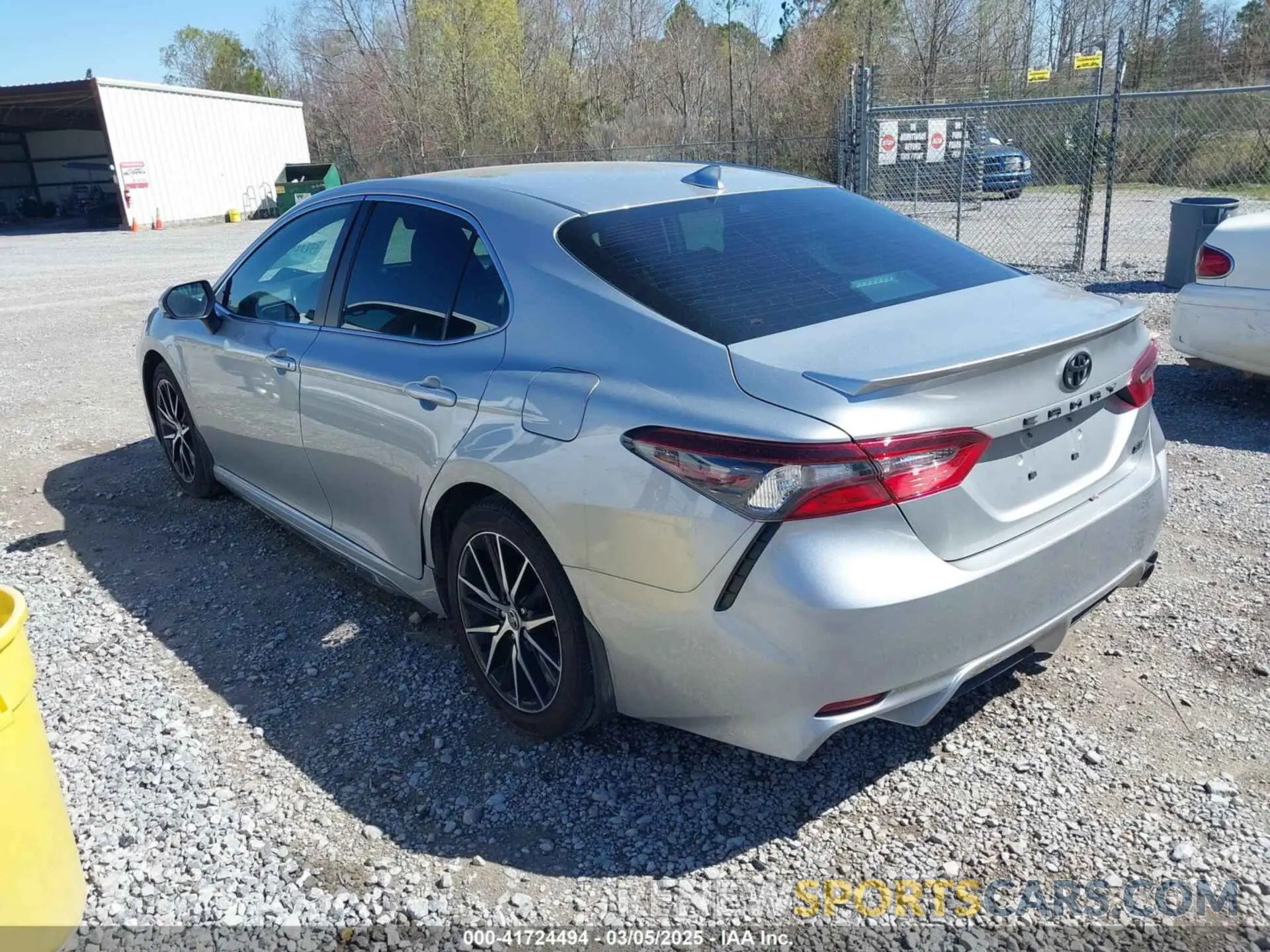 3 fotografías del automóvil dañado 4T1G11AK5PU149181 TOYOTA CAMRY 2023