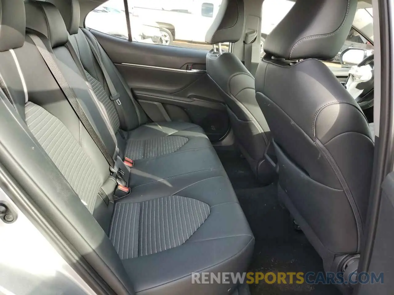 10 fotografías del automóvil dañado 4T1G11AK5PU728591 TOYOTA CAMRY 2023