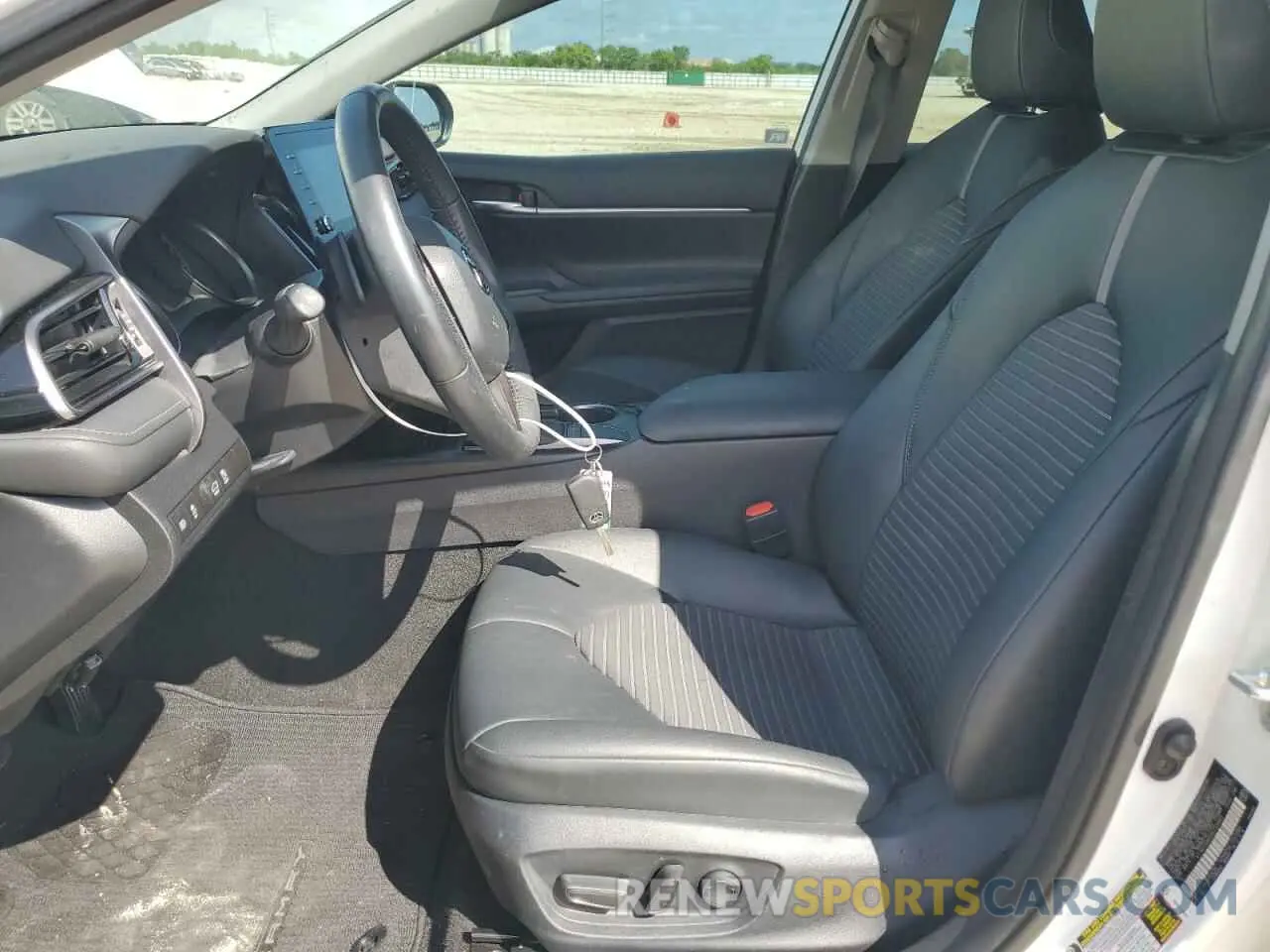 7 fotografías del automóvil dañado 4T1G11AK5PU735685 TOYOTA CAMRY 2023