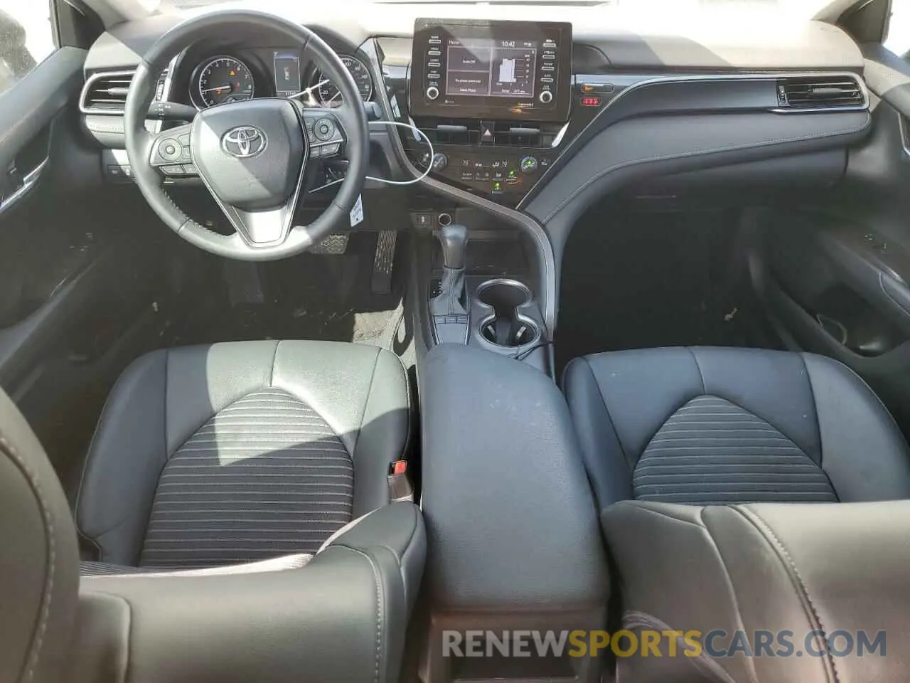 8 fotografías del automóvil dañado 4T1G11AK5PU735685 TOYOTA CAMRY 2023