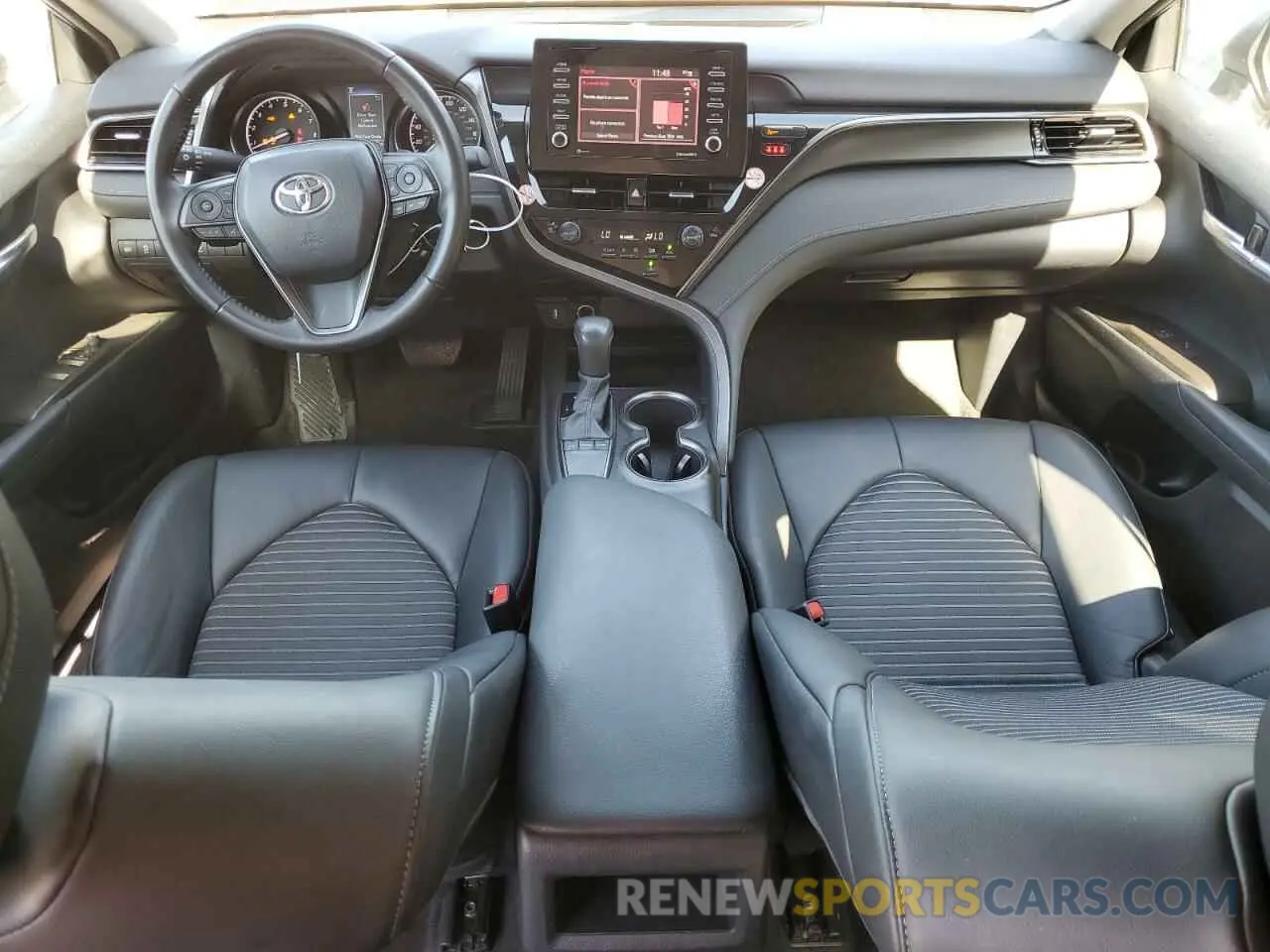 8 fotografías del automóvil dañado 4T1G11AK5PU737405 TOYOTA CAMRY 2023