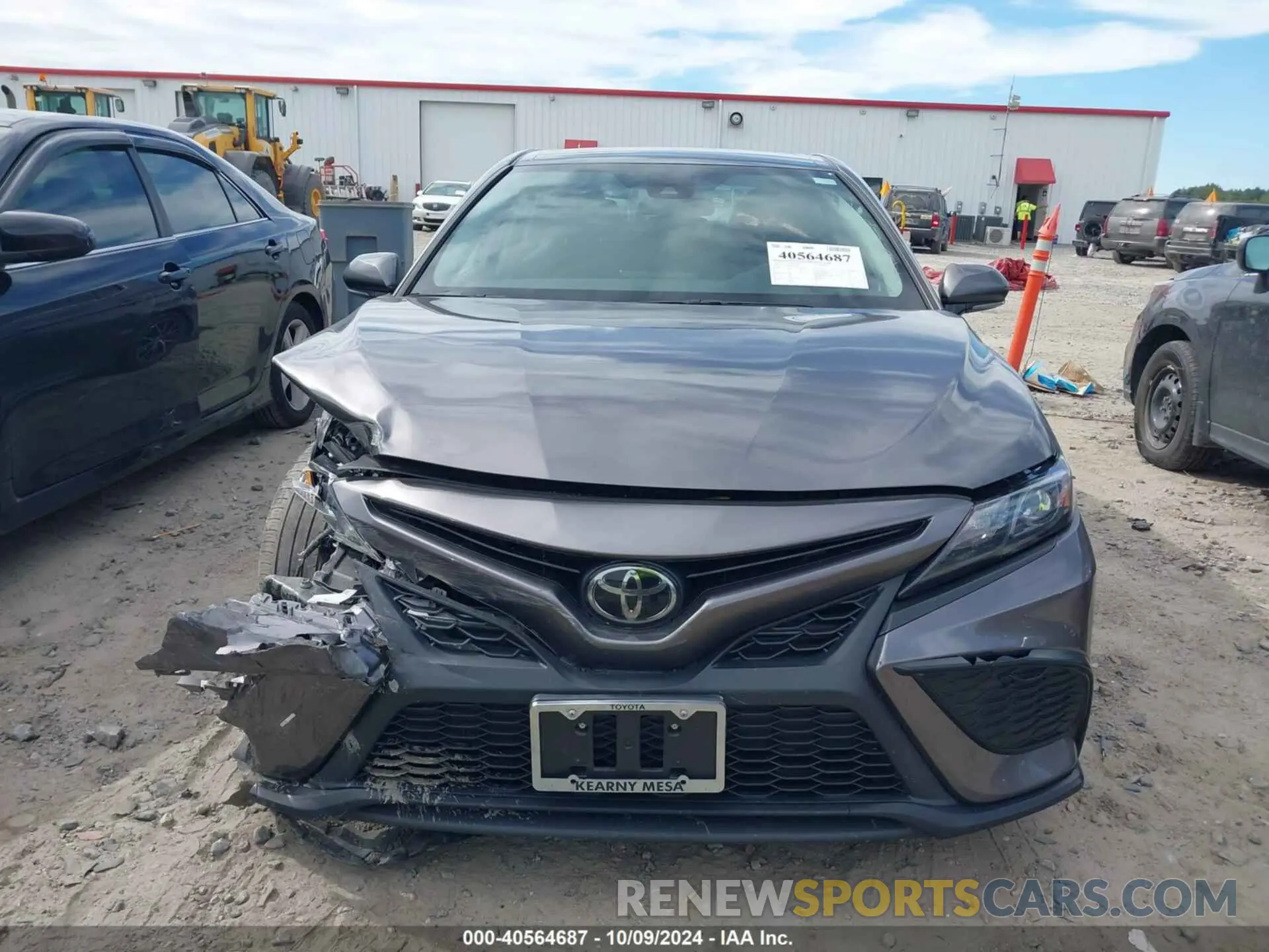 12 fotografías del automóvil dañado 4T1G11AK5PU751515 TOYOTA CAMRY 2023
