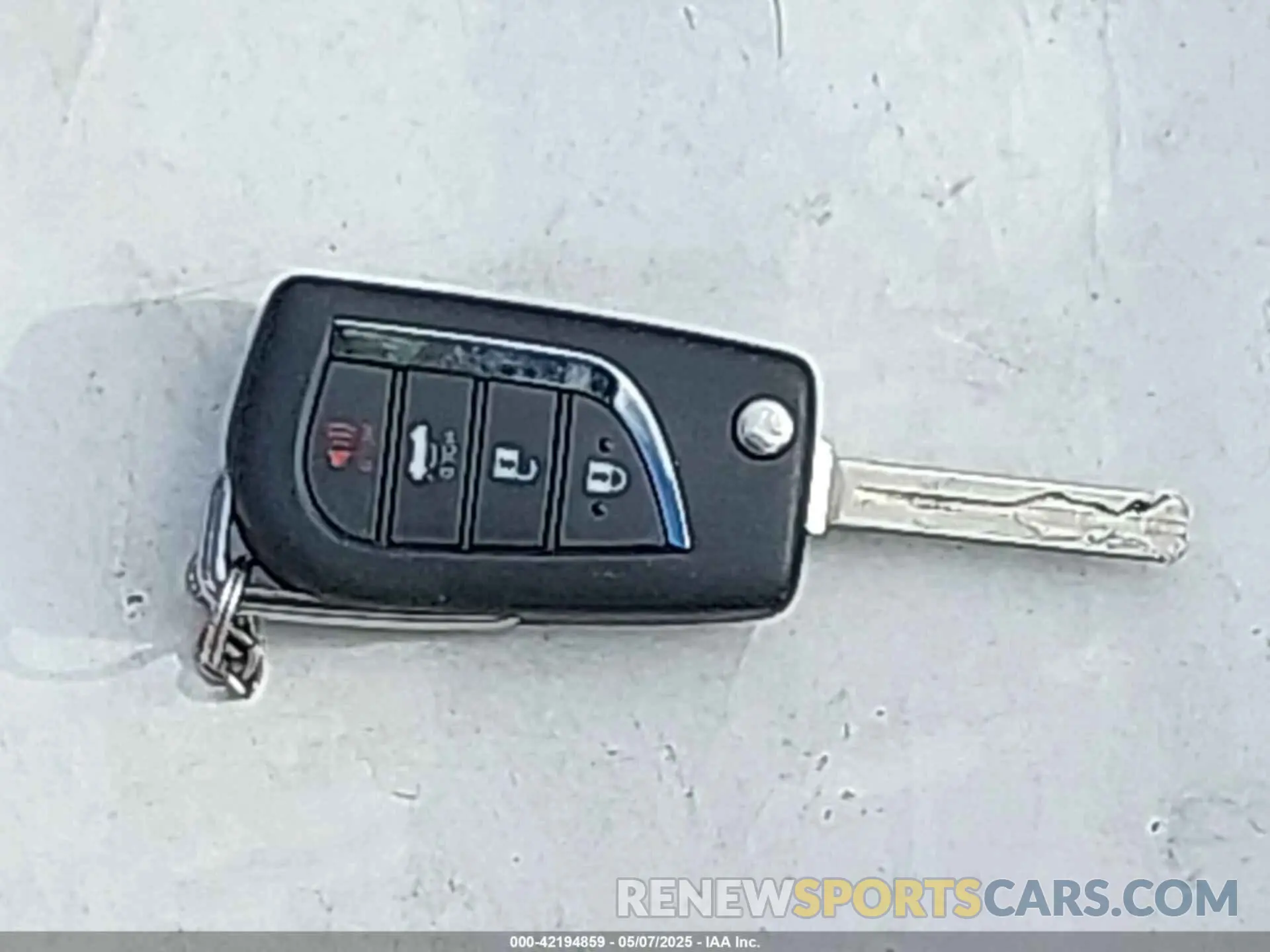 11 fotografías del automóvil dañado 4T1G11AK5PU764698 TOYOTA CAMRY 2023