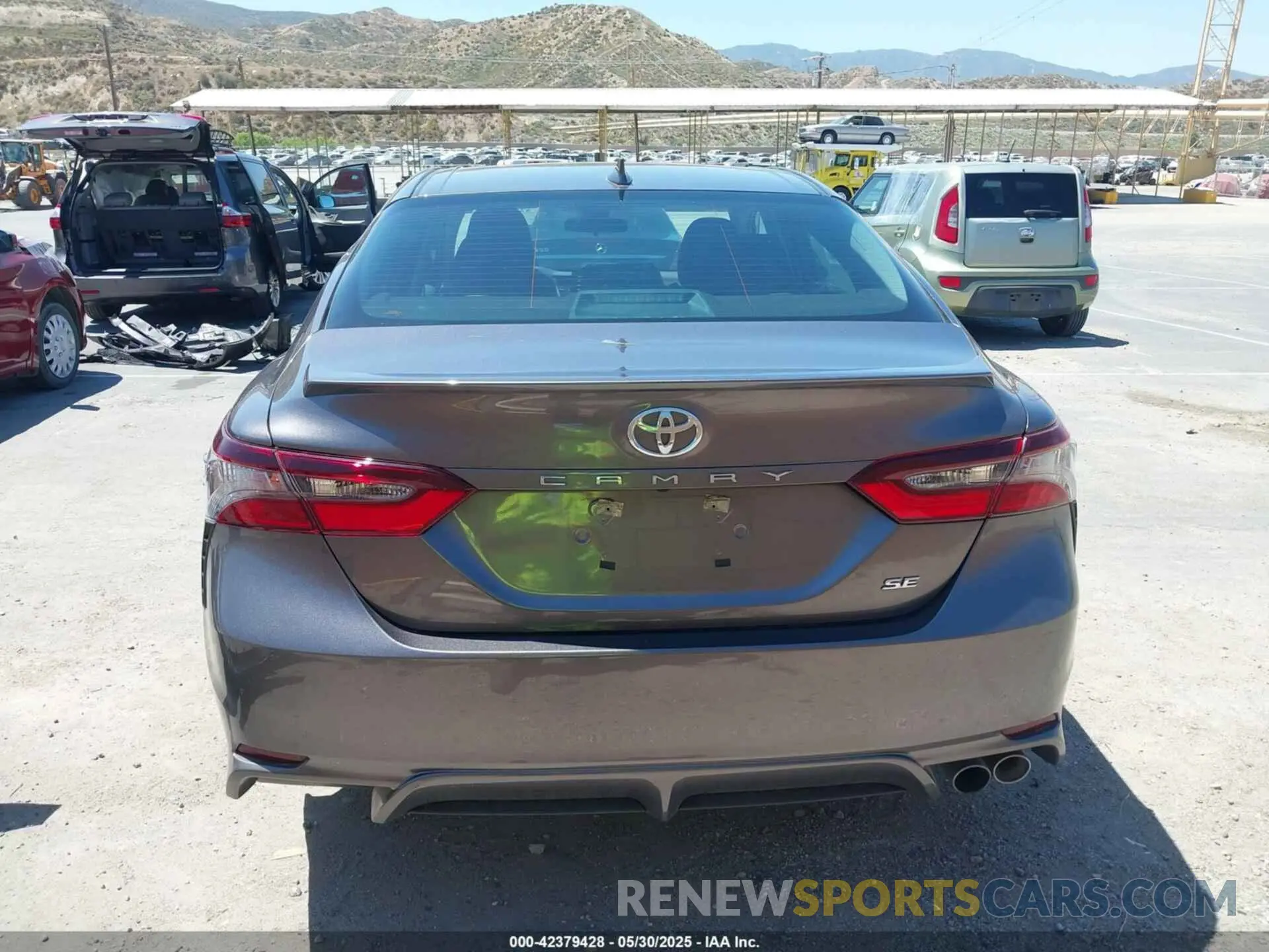 17 fotografías del automóvil dañado 4T1G11AK5PU772090 TOYOTA CAMRY 2023