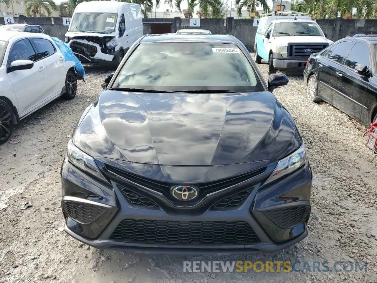 5 fotografías del automóvil dañado 4T1G11AK5PU794946 TOYOTA CAMRY 2023