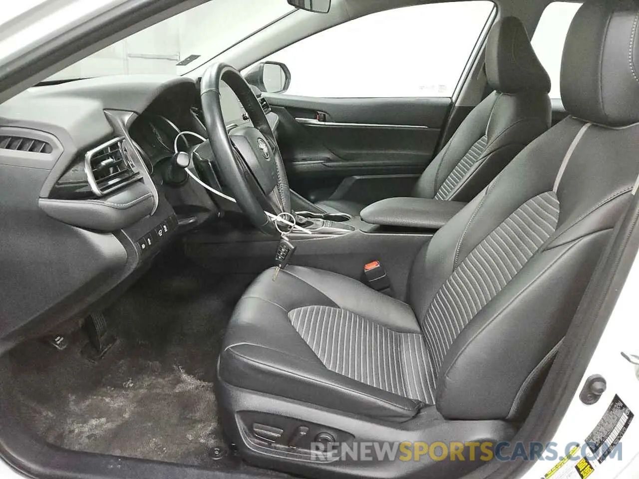 7 fotografías del automóvil dañado 4T1G11AK5PU831011 TOYOTA CAMRY 2023