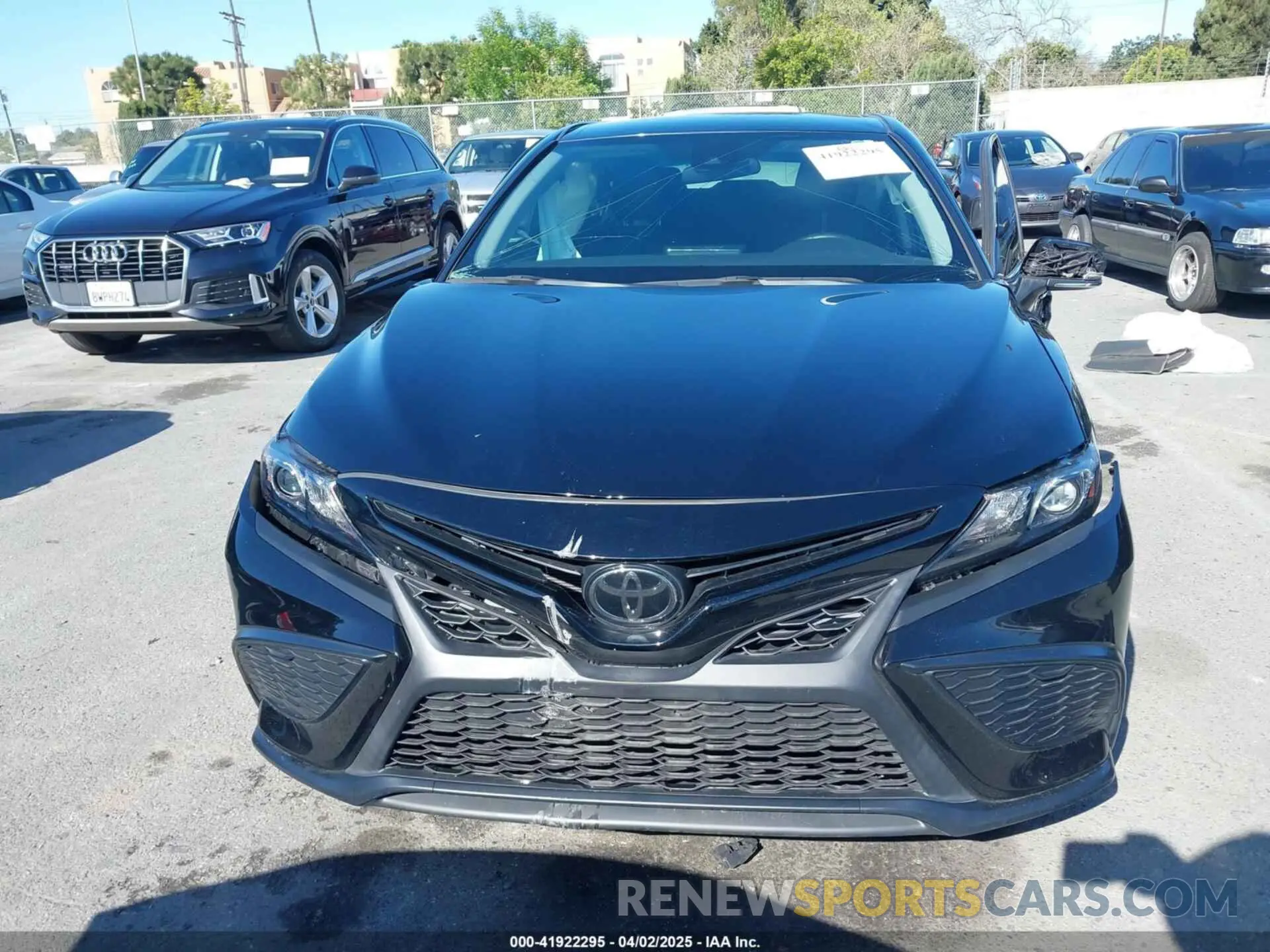 12 fotografías del automóvil dañado 4T1G11AK5PU836466 TOYOTA CAMRY 2023