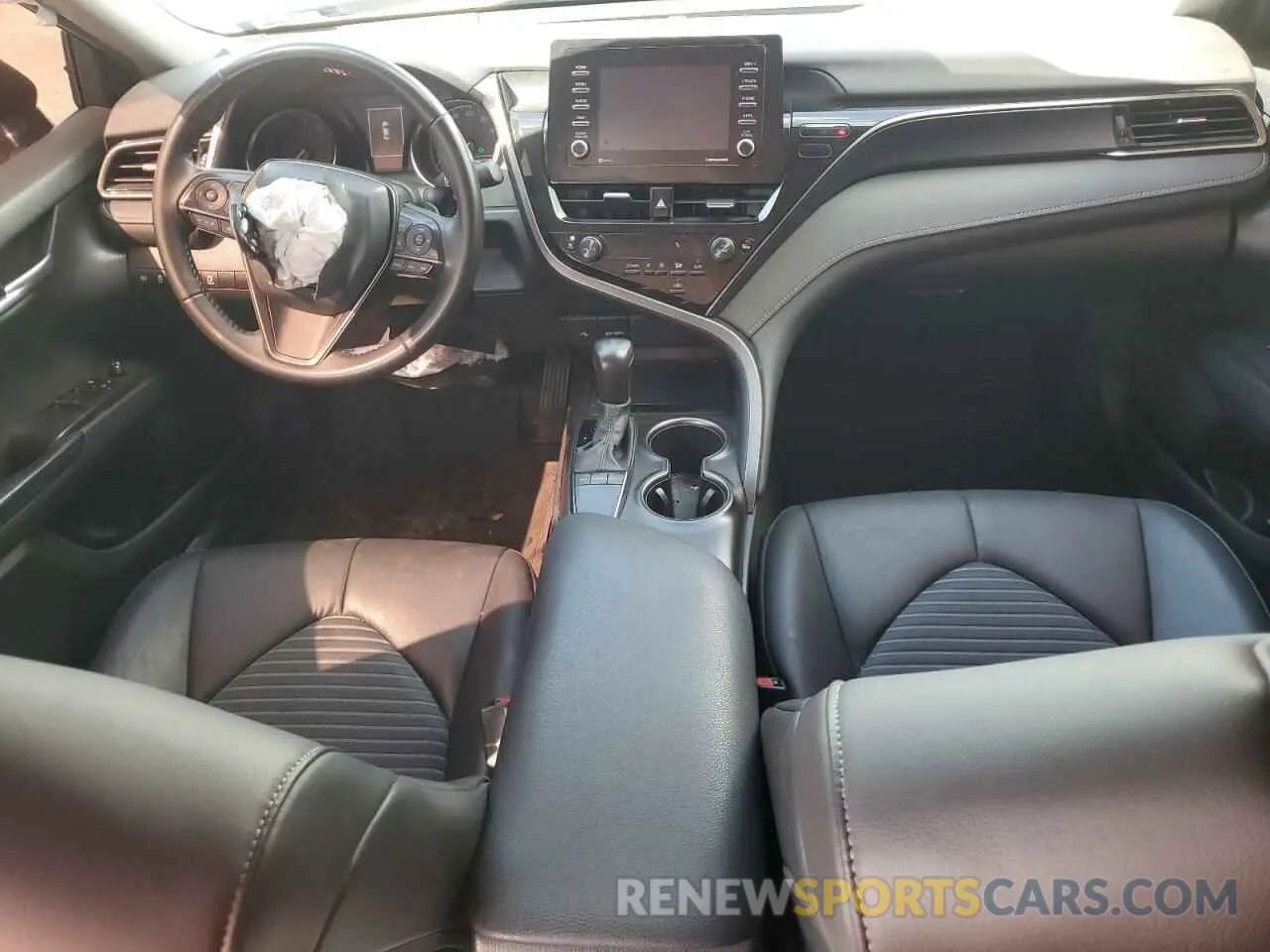 8 fotografías del automóvil dañado 4T1G11AK6PU134950 TOYOTA CAMRY 2023