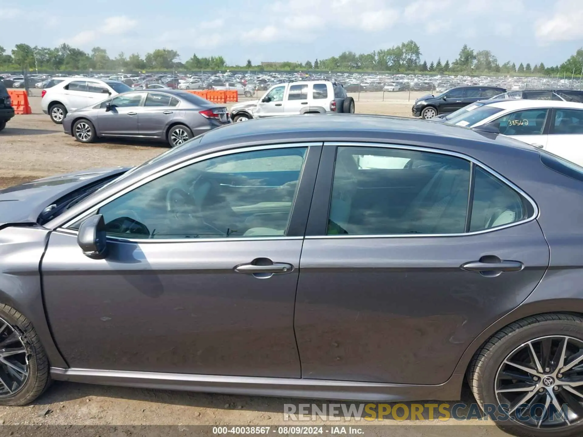 11 fotografías del automóvil dañado 4T1G11AK6PU745674 TOYOTA CAMRY 2023