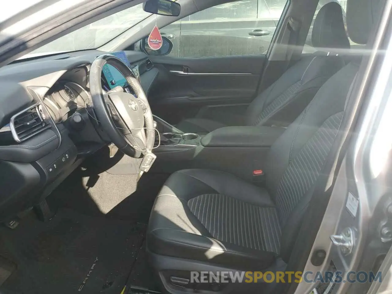 7 fotografías del automóvil dañado 4T1G11AK6PU753015 TOYOTA CAMRY 2023