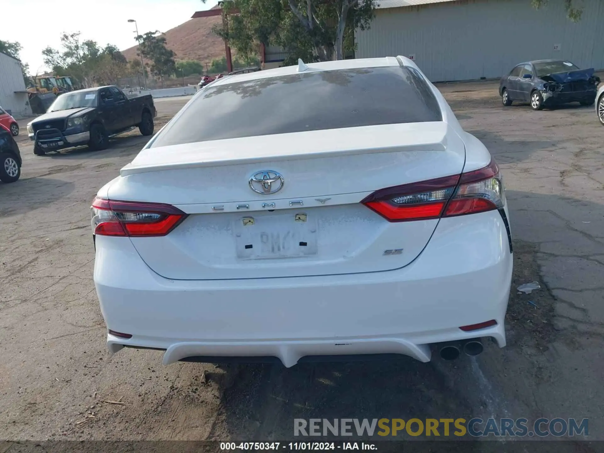 17 fotografías del automóvil dañado 4T1G11AK6PU795216 TOYOTA CAMRY 2023