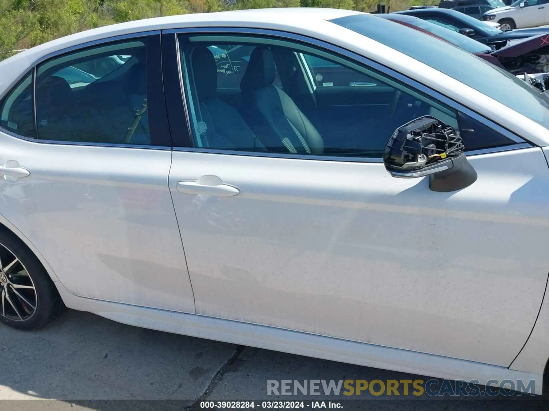 13 fotografías del automóvil dañado 4T1G11AK6PU804397 TOYOTA CAMRY 2023