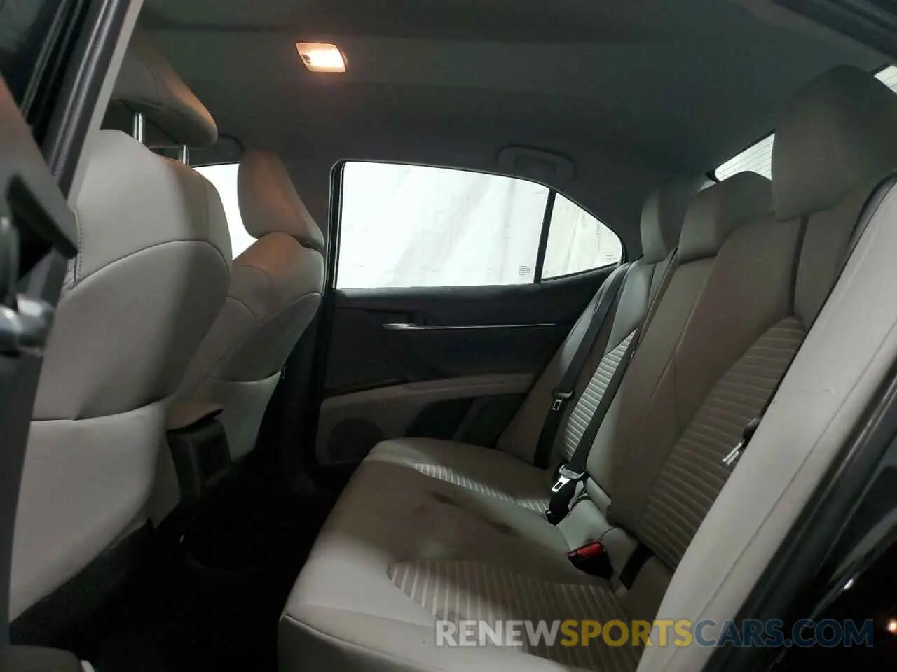 10 fotografías del automóvil dañado 4T1G11AK6PU808370 TOYOTA CAMRY 2023